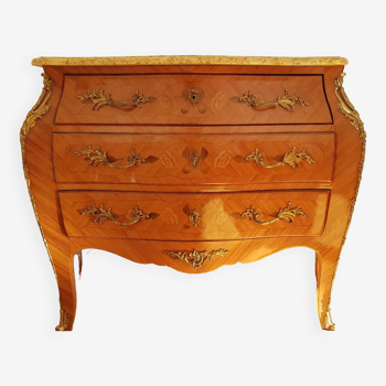 Commode galbée style Louis XV marqueterie et bronze années 60'