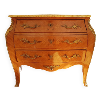 Commode galbée style Louis XV marqueterie et bronze années 60'