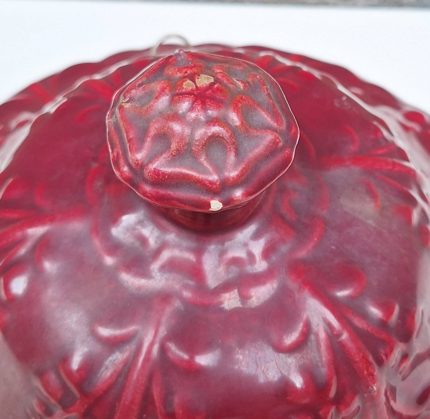 Hanging planter in red earthenware