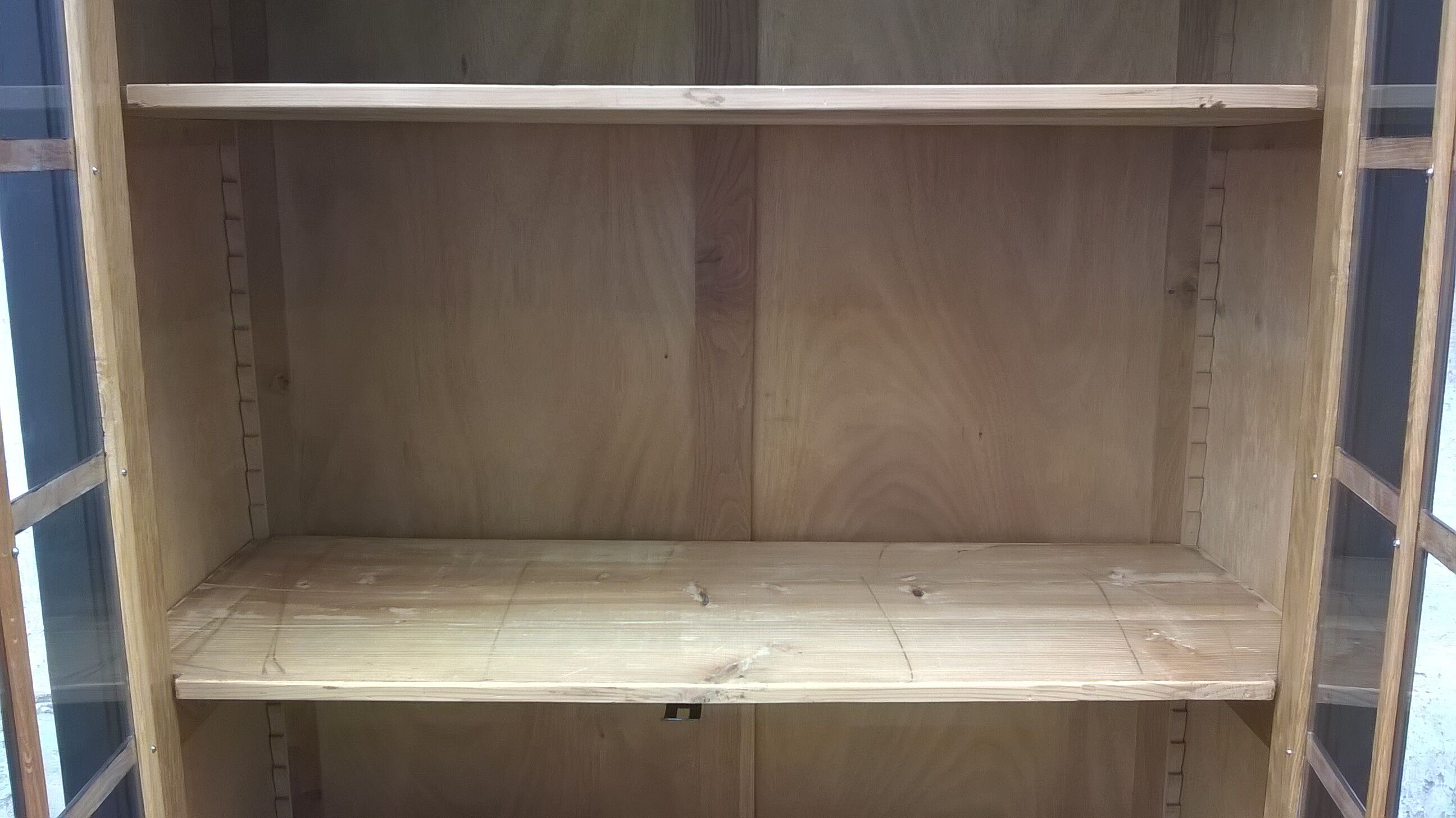 Parisian showcase cabinet