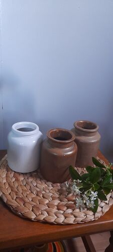Ensemble de 3 anciens pots à moutarde/condiments, en céramique / grés