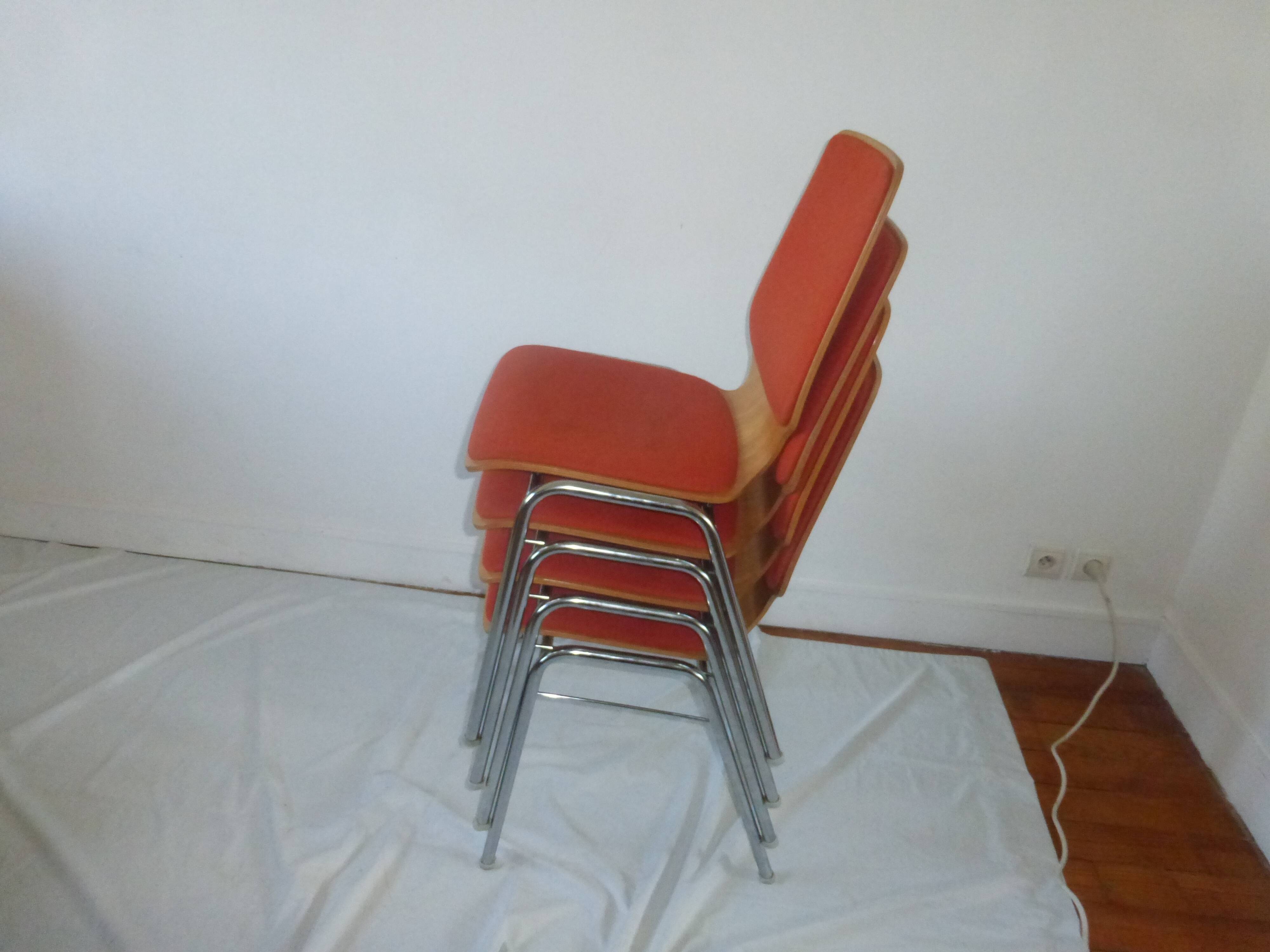 4 70s thermoformed chairs
