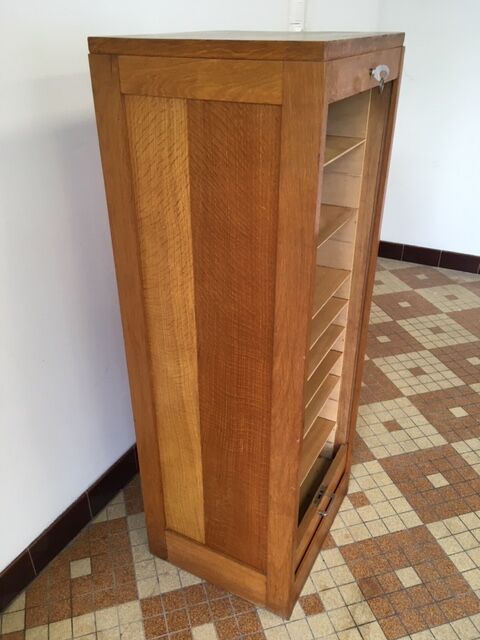 Light oak curtain binder