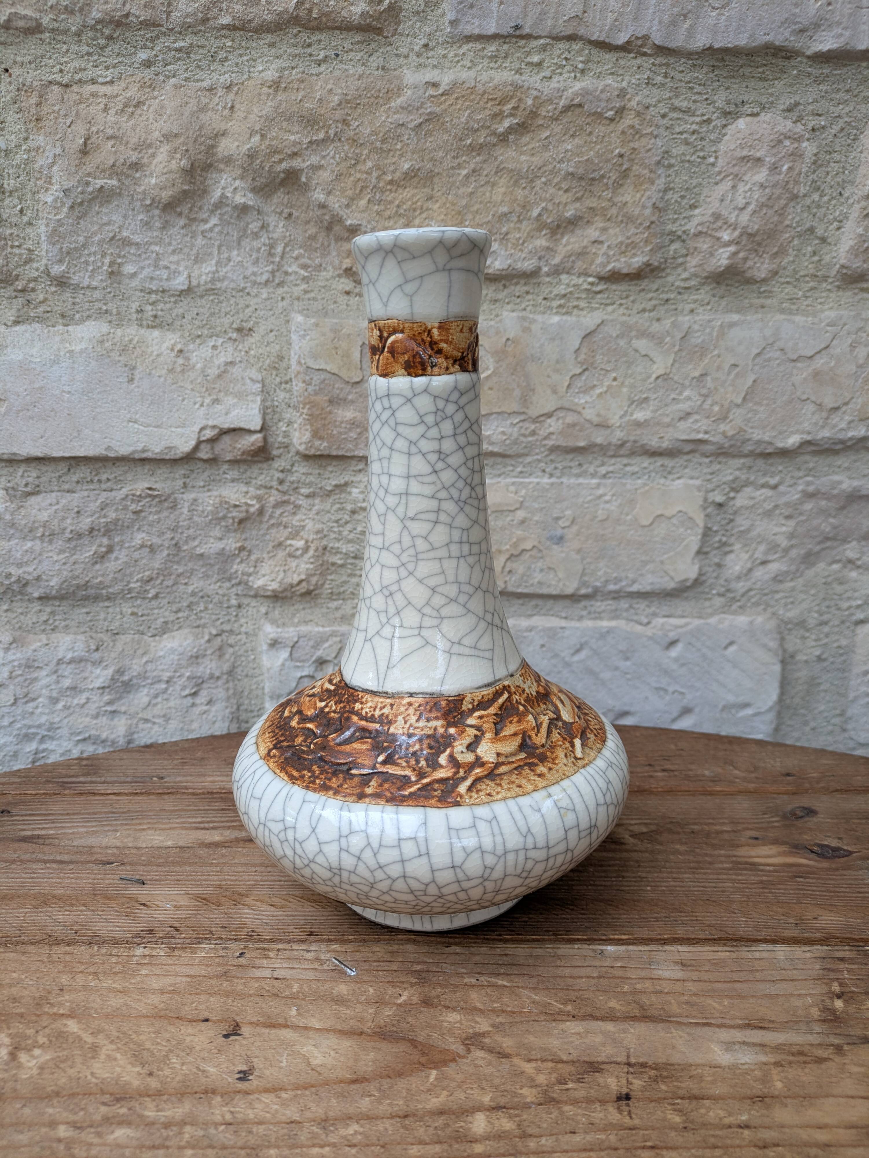 Antique long-necked vase in cracked white ceramic with deer decoration