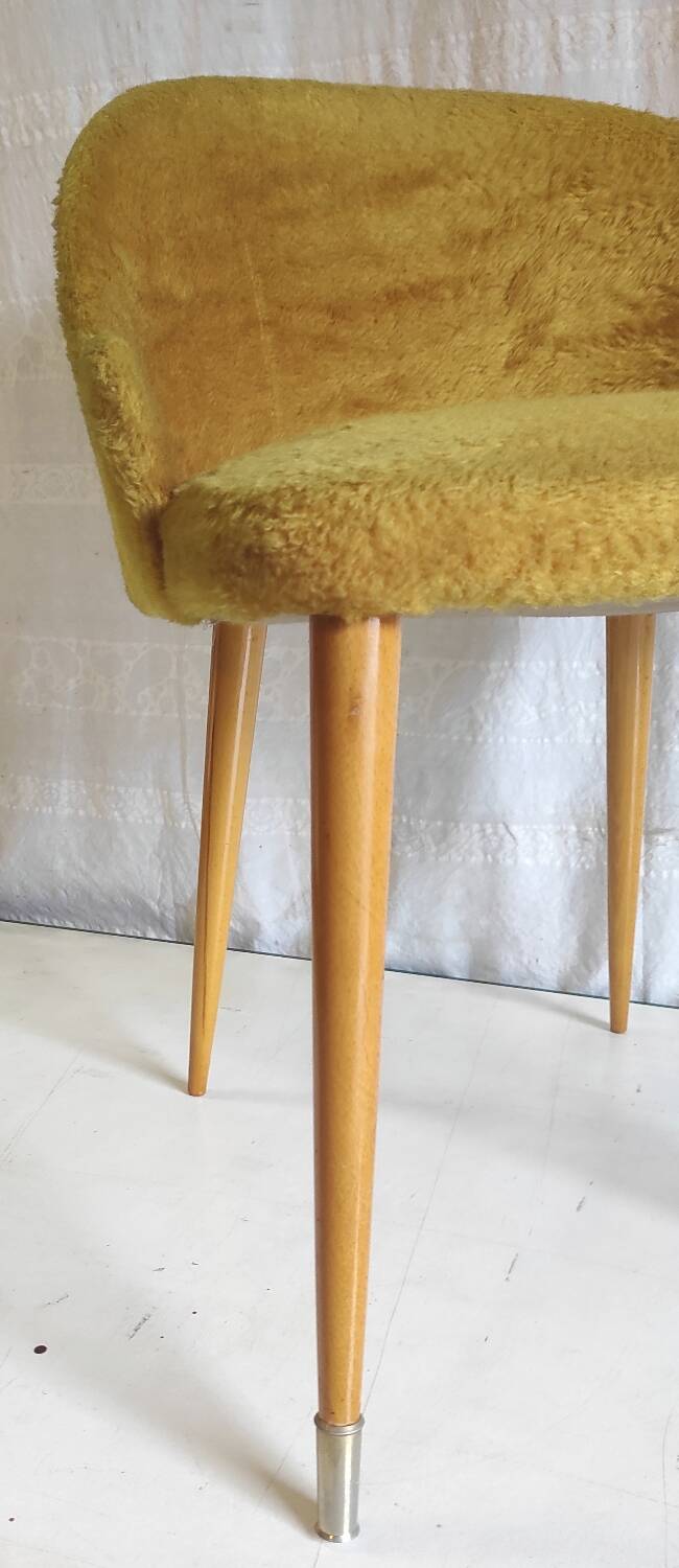 Vintage chair in wood and old gold fur - 50s/60s