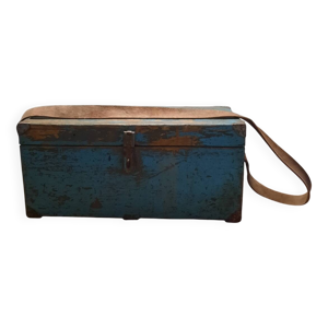 malle ancienne en bois