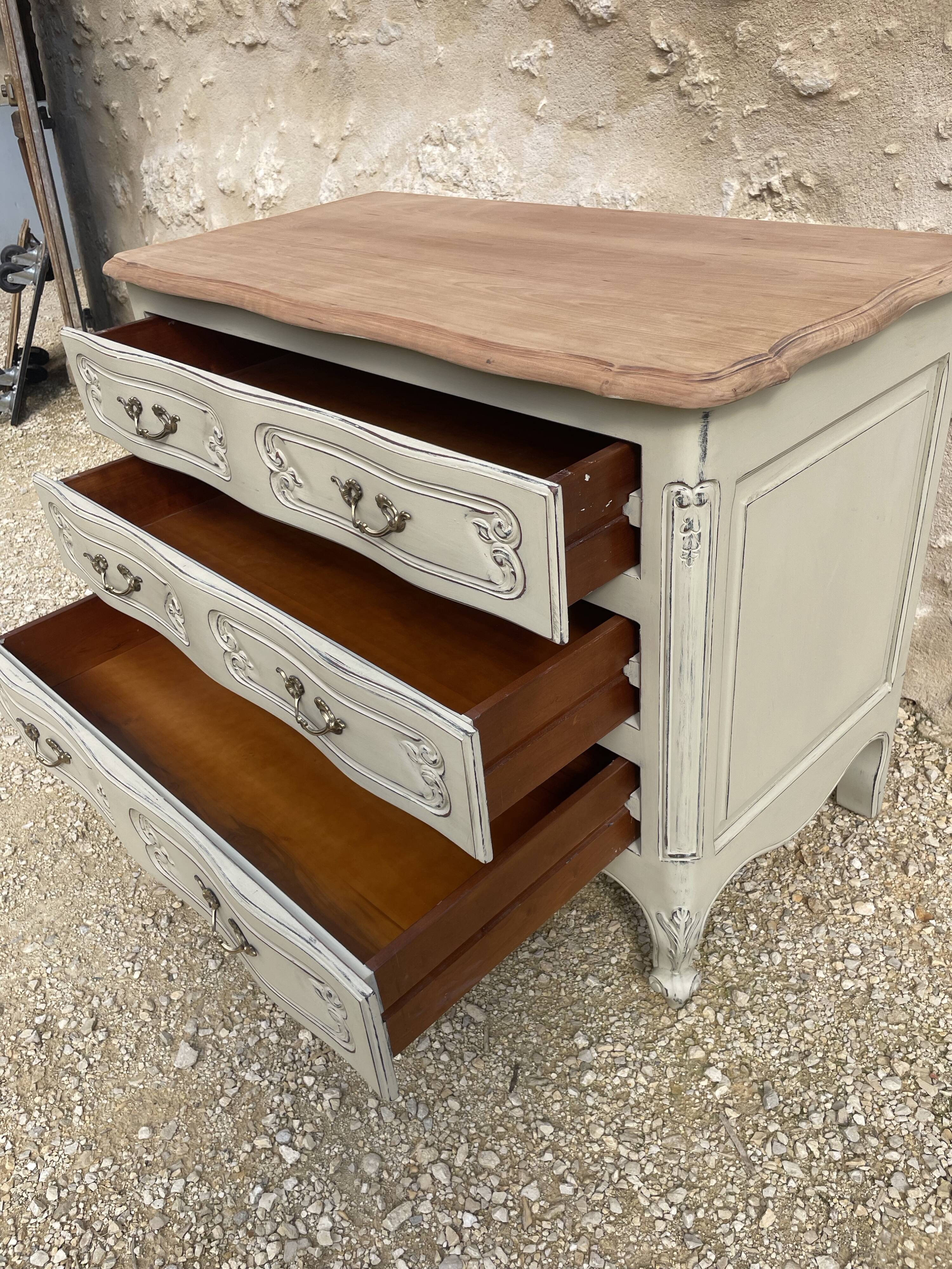 Louis XV style chest of drawers in patinated cherry wood and raw wood top