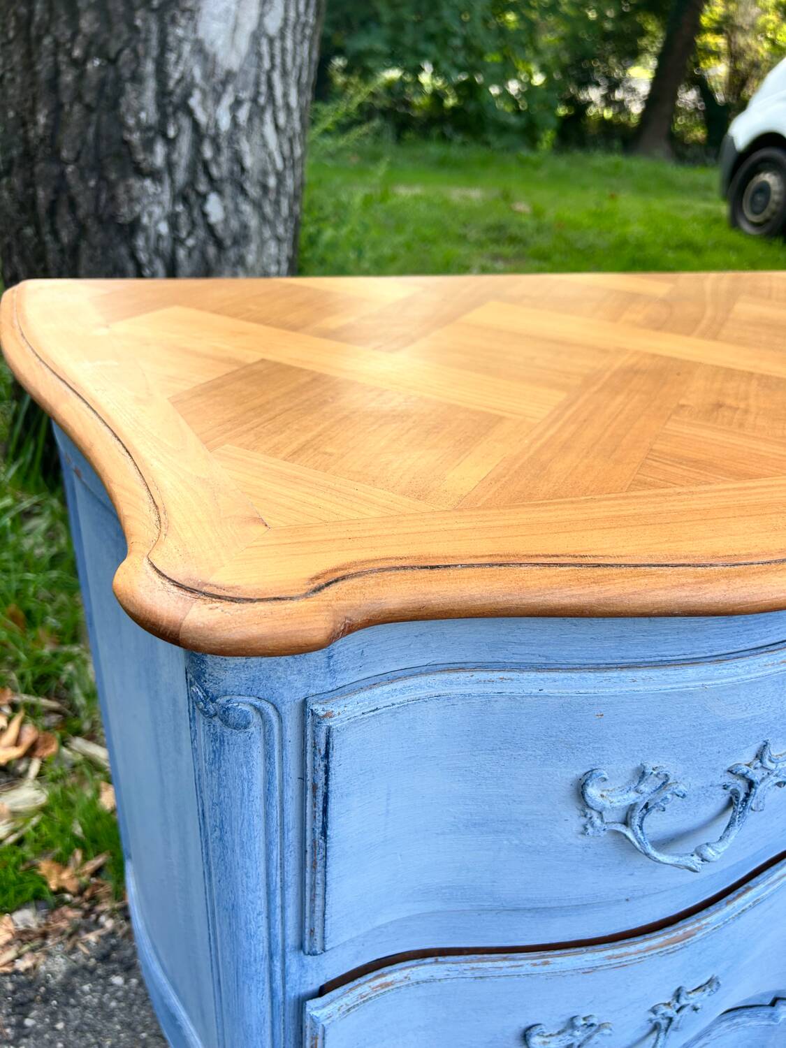 Commode galbée Louis XV