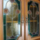 Buffet Art Nouveau en acajou sculpté et vitraux, vers 1900