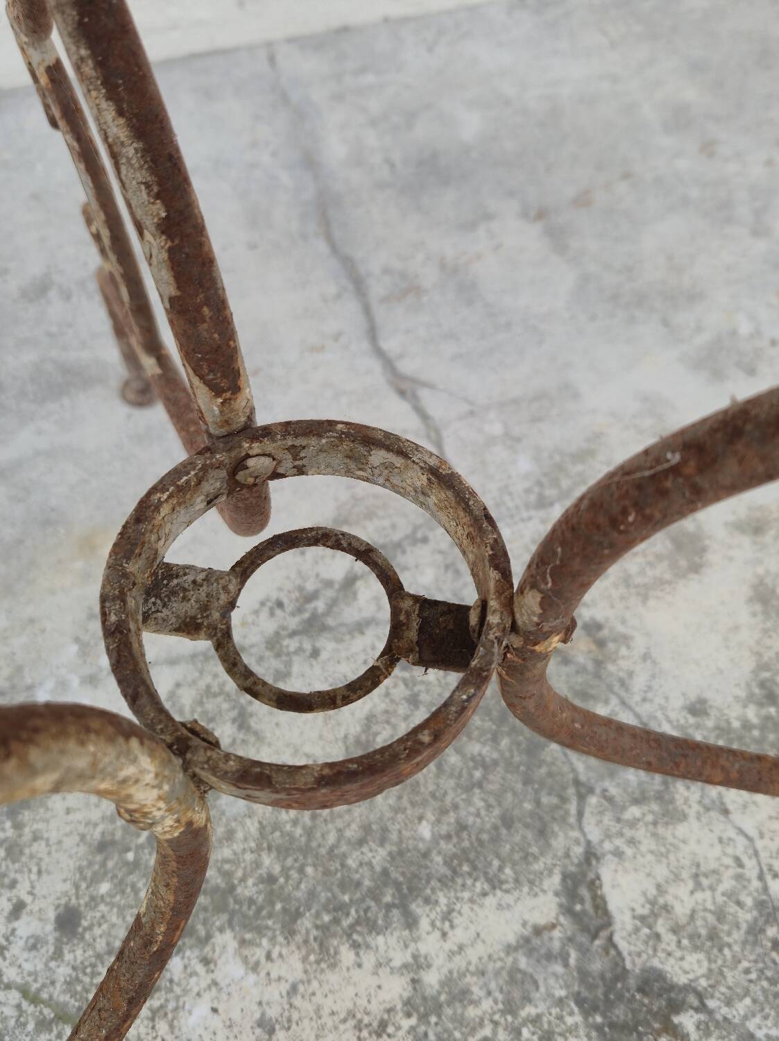 Wrought iron garden table pedestal 1900s