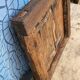 Ancienne fenêtre tribale en bois