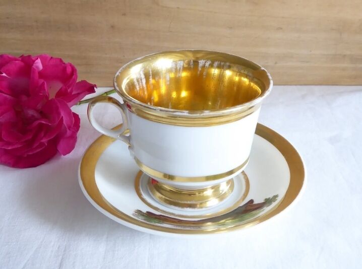 Porcelain tea cup