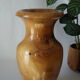 Vase artisanal en bois tourné d'olivier vernis