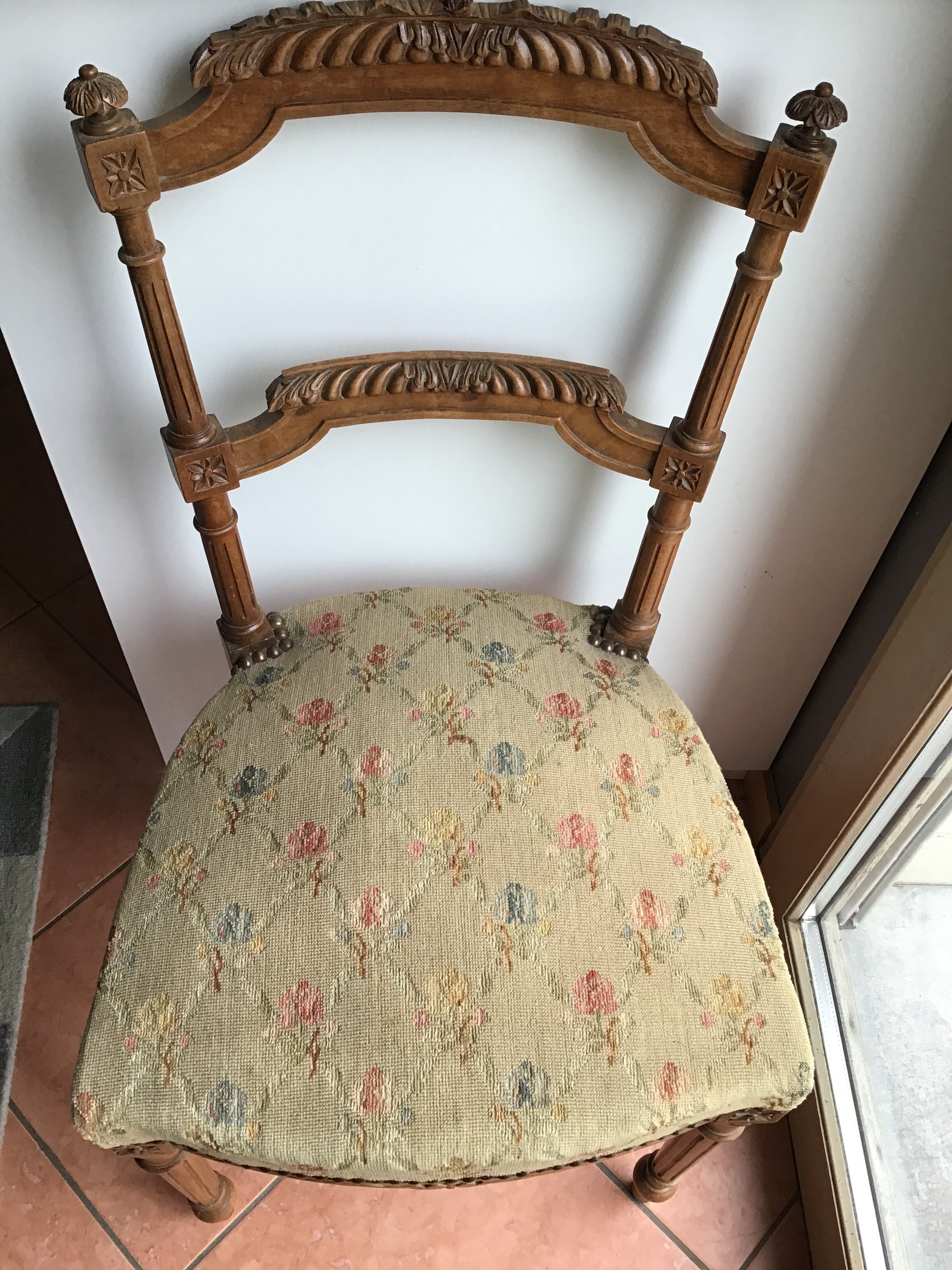 Carved wood-lined chair