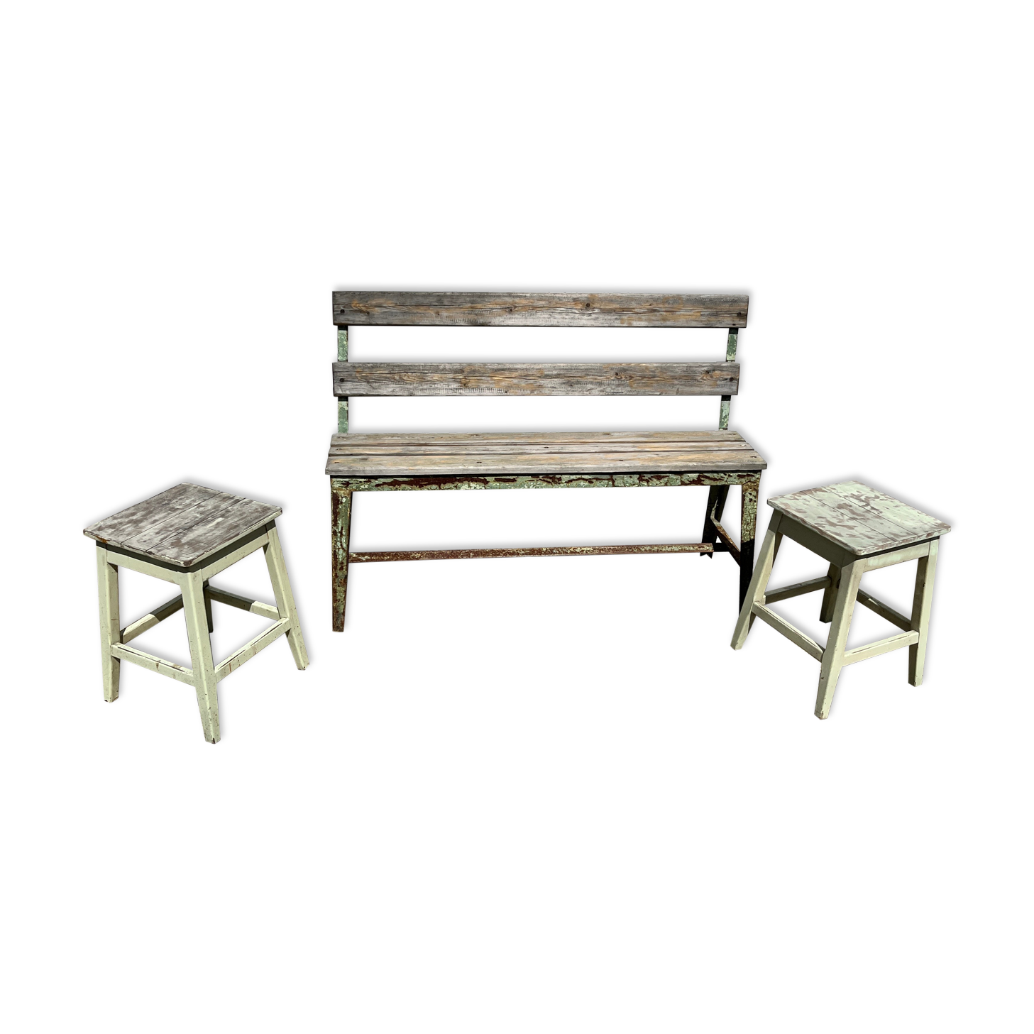 Garden bench in iron and wood and these 2 wooden stools