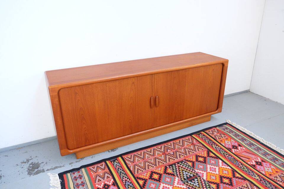 Mid-Century Dyrlund teak sideboard, dating from the 1960s/70s, with a retro vintage design.