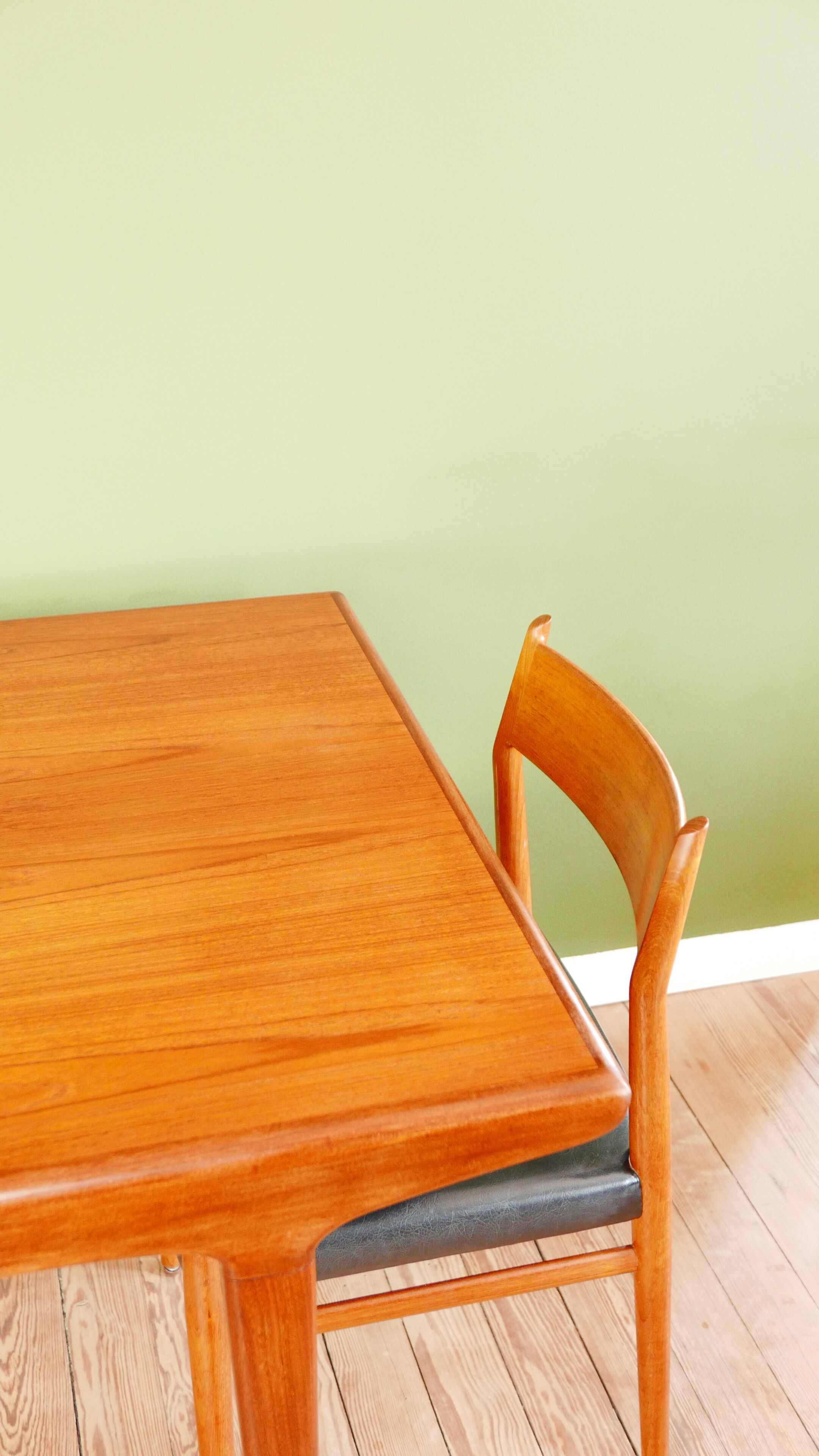 Table vintage Johannes Andersen