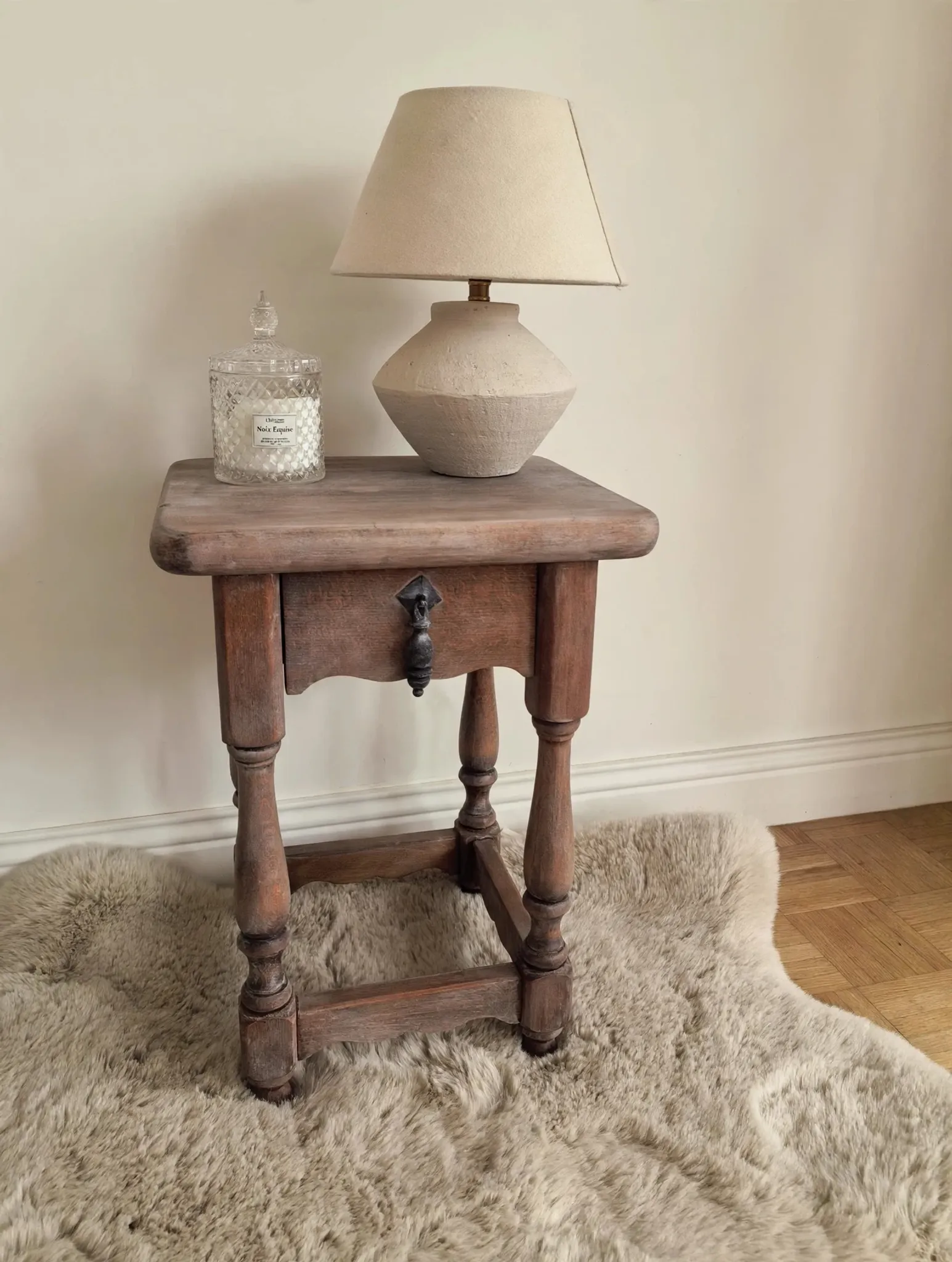 Rustic oak bedside table with a greige finish - 1 drawer - 45cm