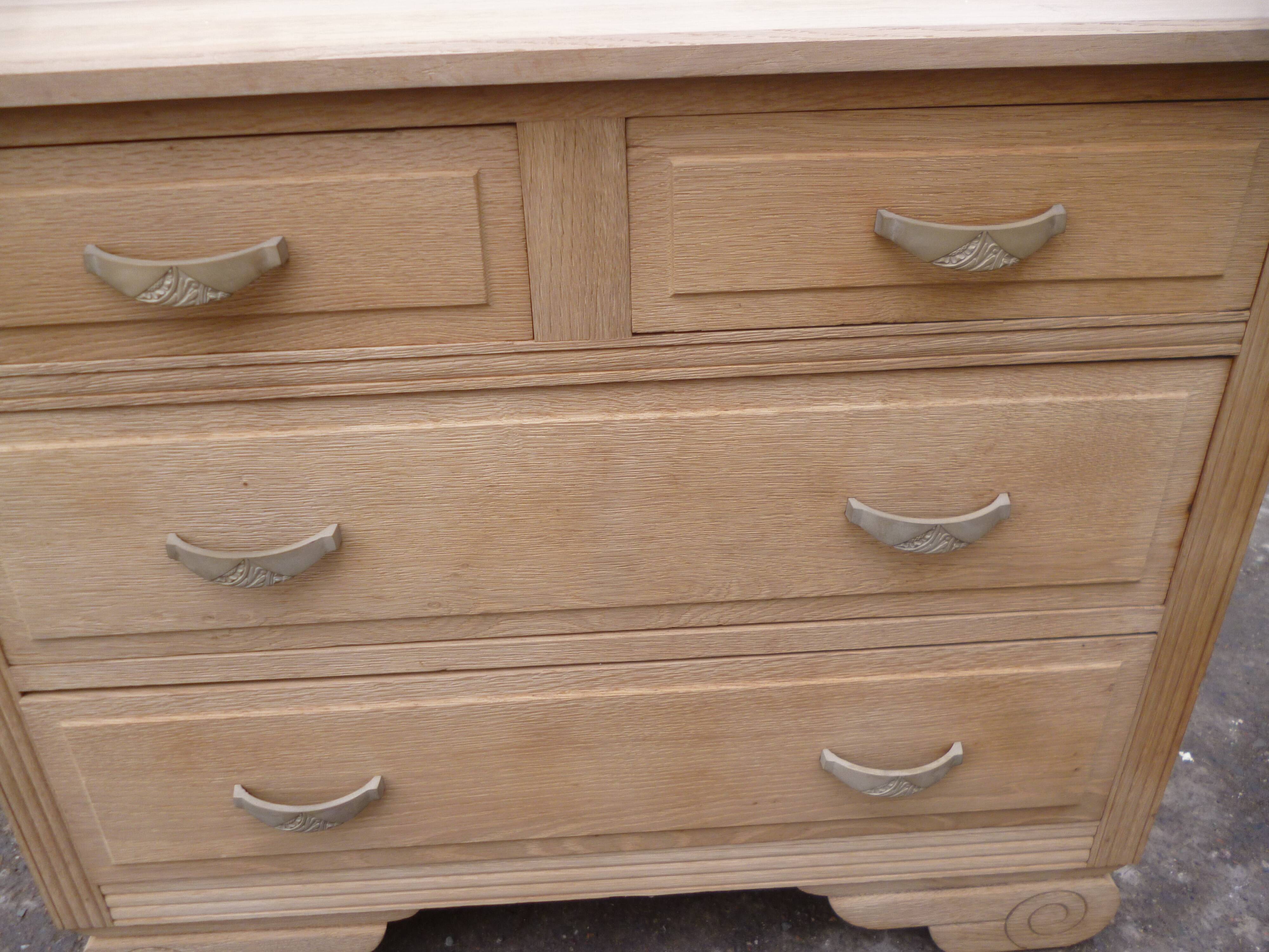Commode en chêne années 50