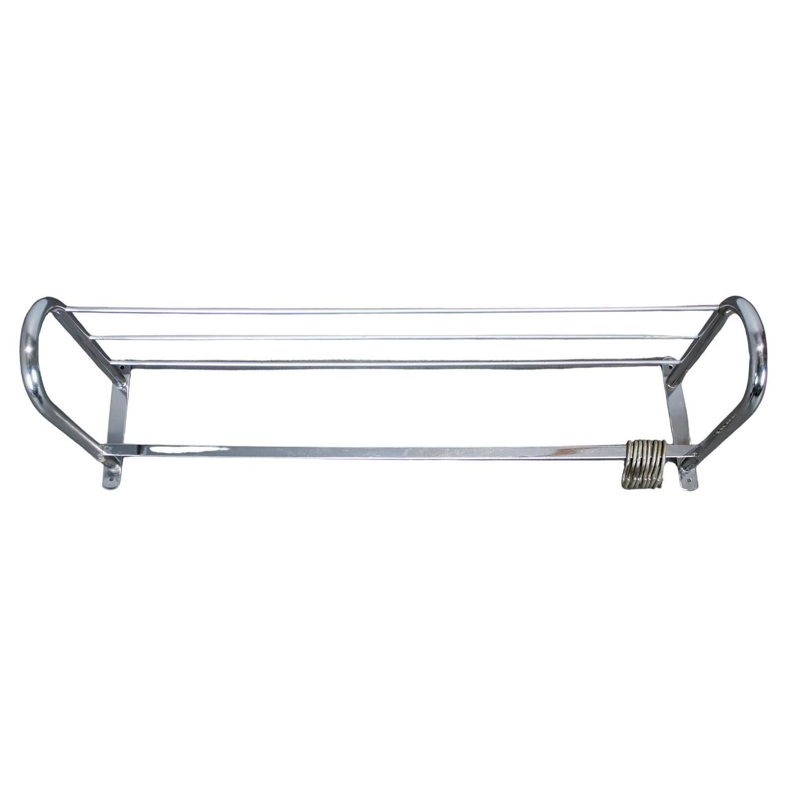 Porte-manteau mural chromé Bauhaus des années 1930