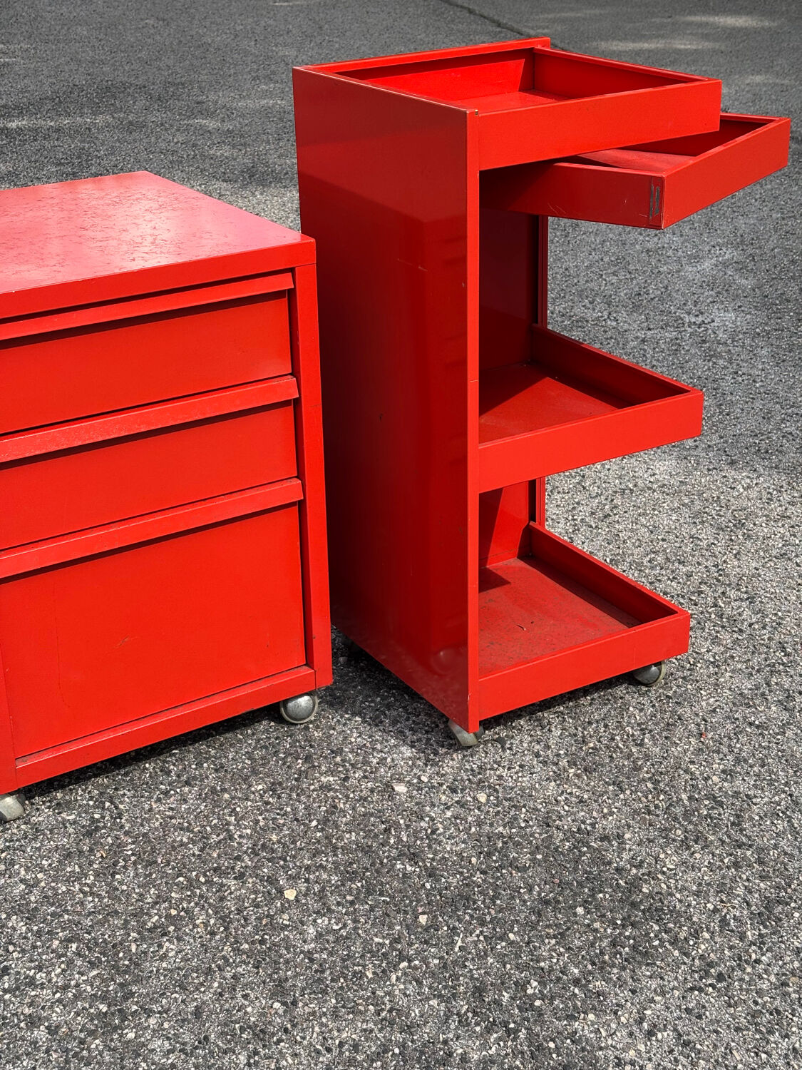 Prisunic 1970 metal trolley and box