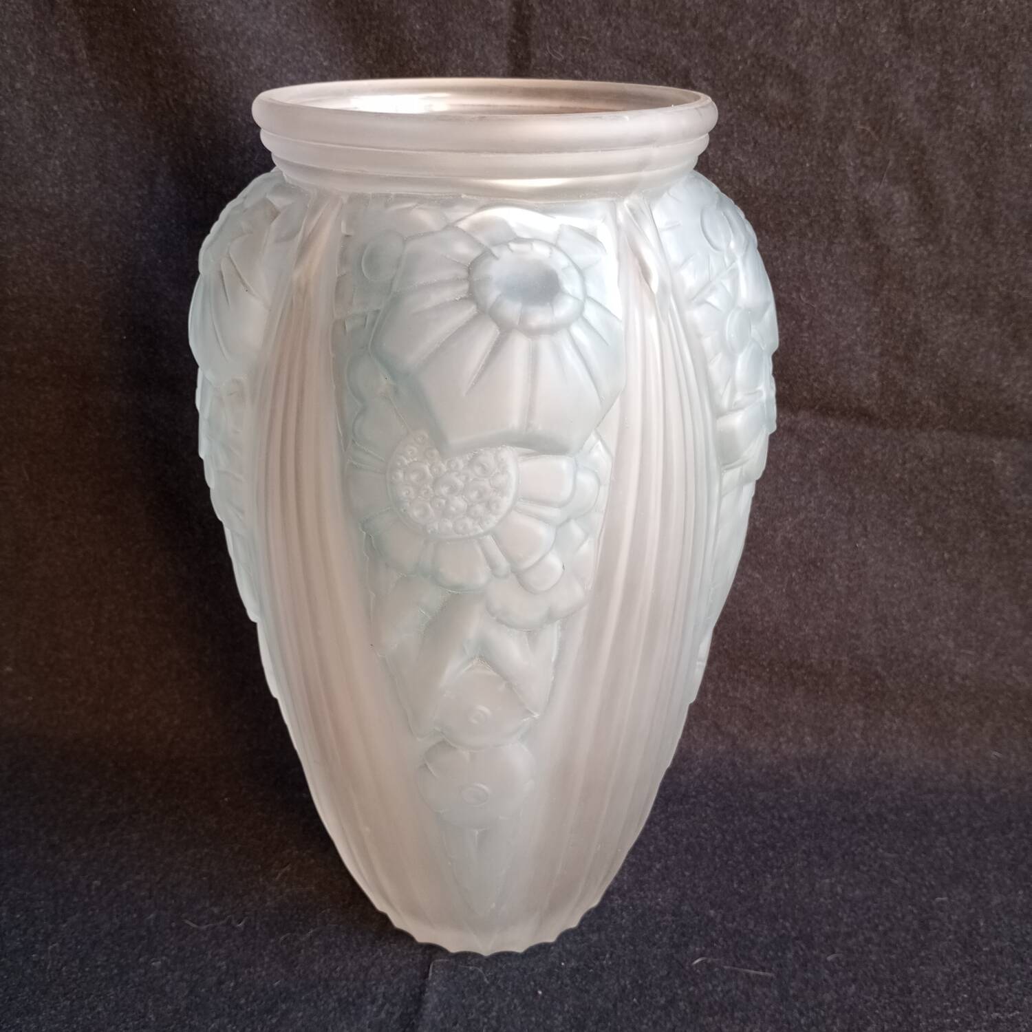 Molded glass vase, 1940s