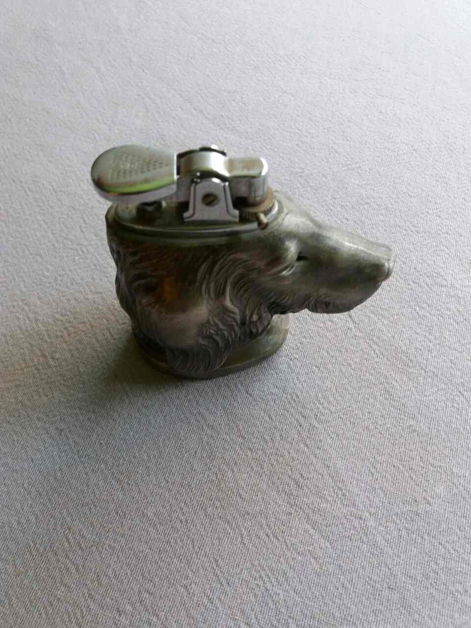 Silver metal table lighter