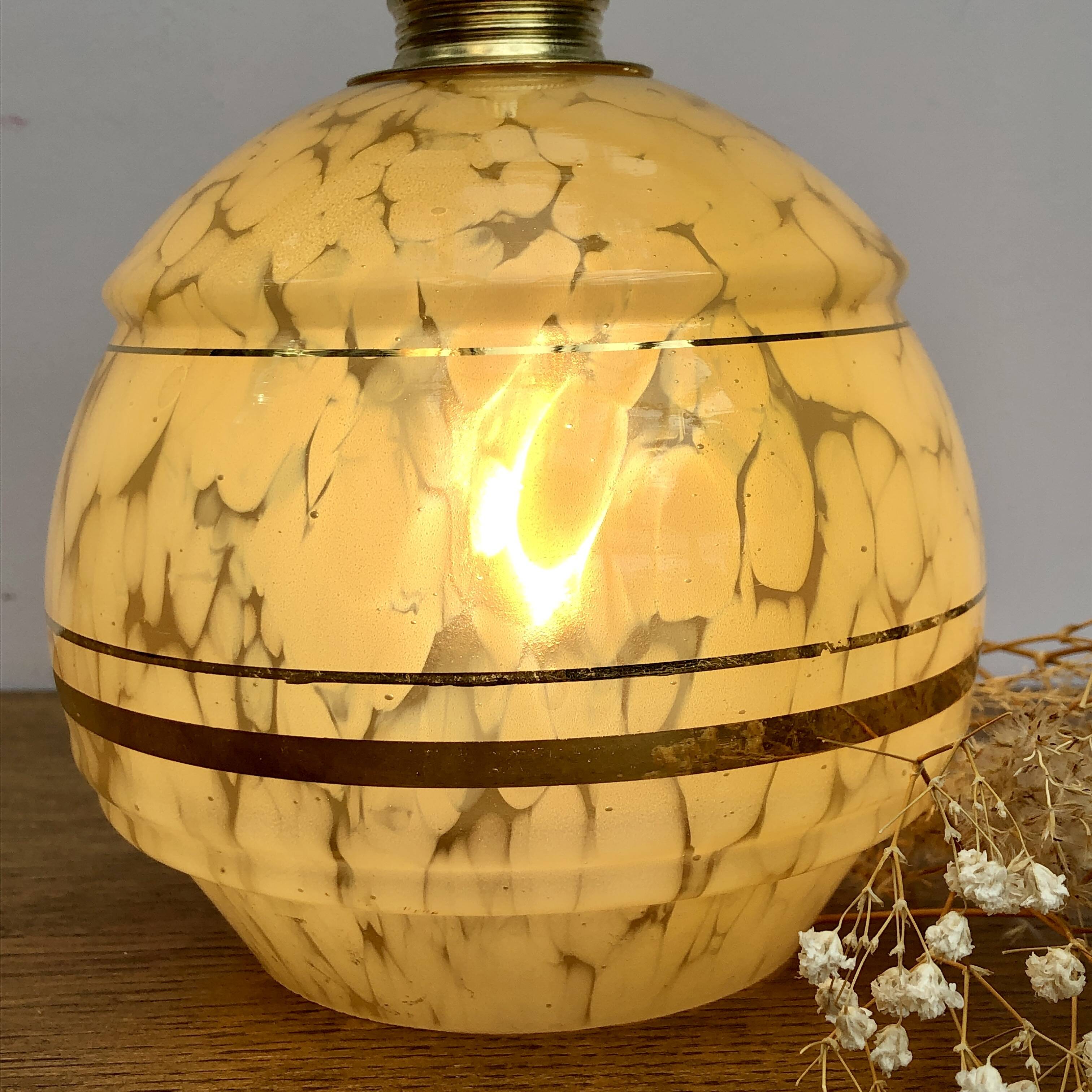 Vintage tulip wall lamp in yellow and gold Clichy glass