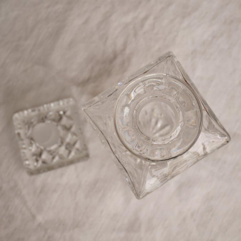 Glass whisky decanter