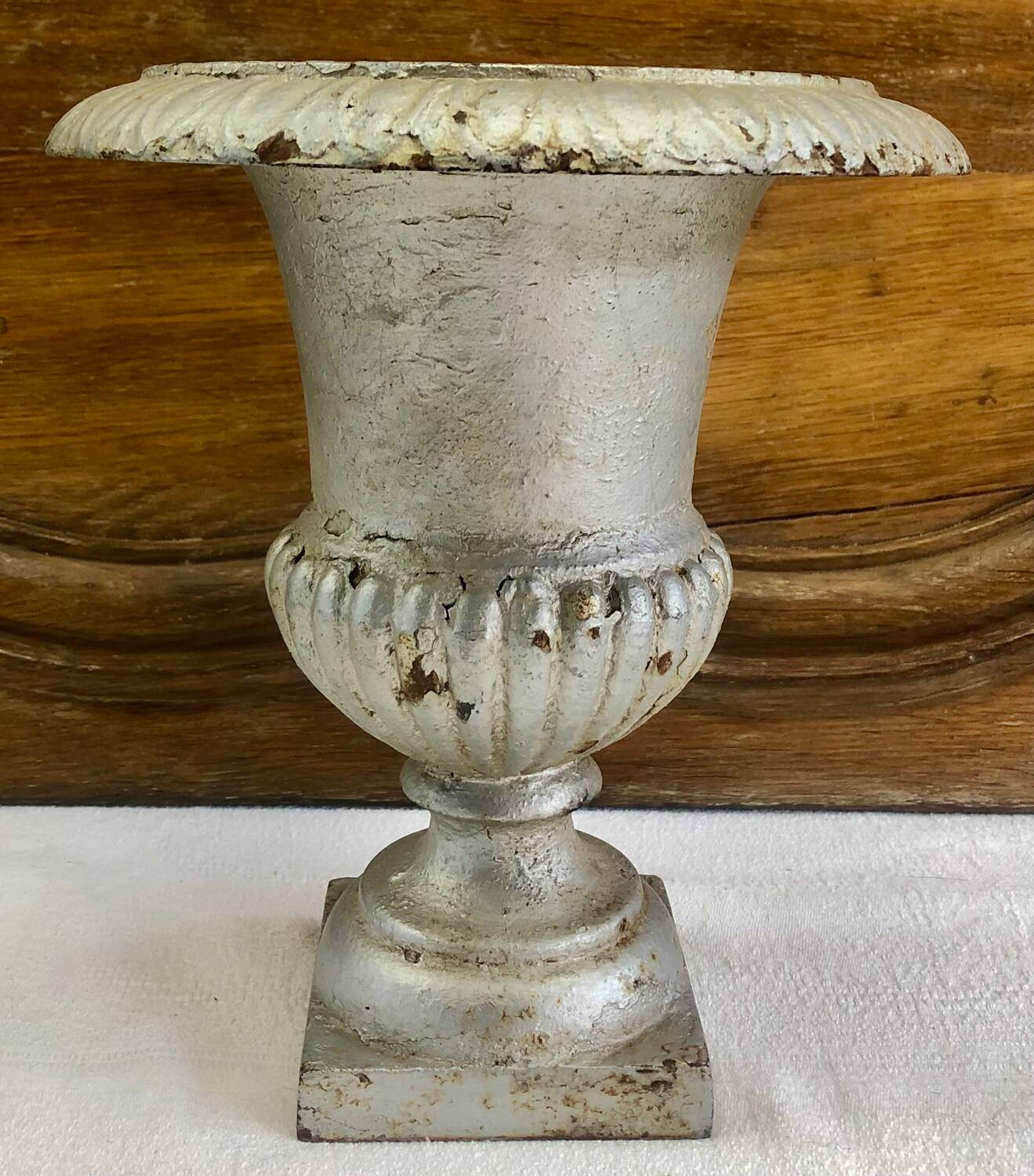 Medici vase cast iron 19th century