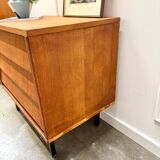 Commode moderniste tiroirs inclinés