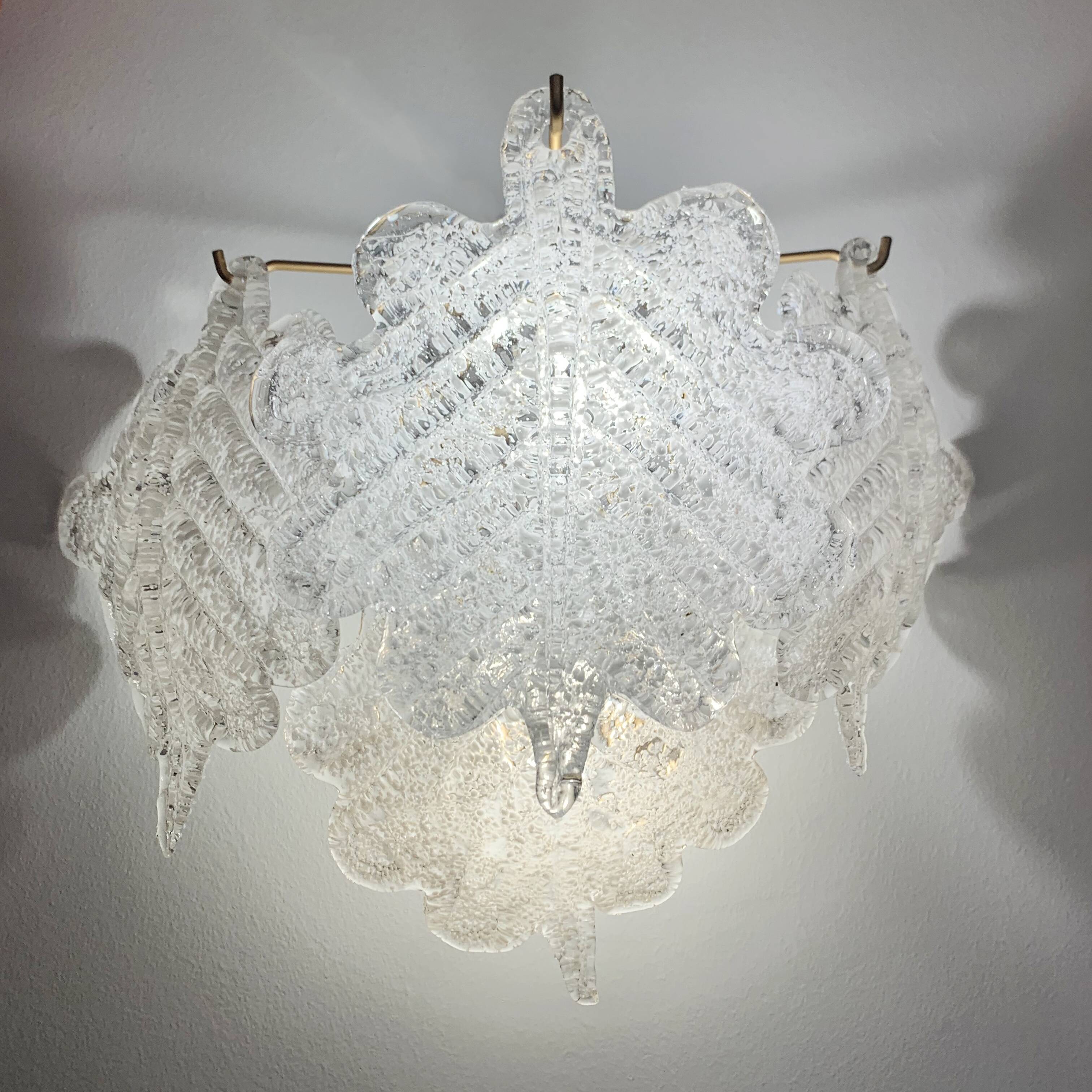 Paire d'appliques en feuilles de verre de Murano