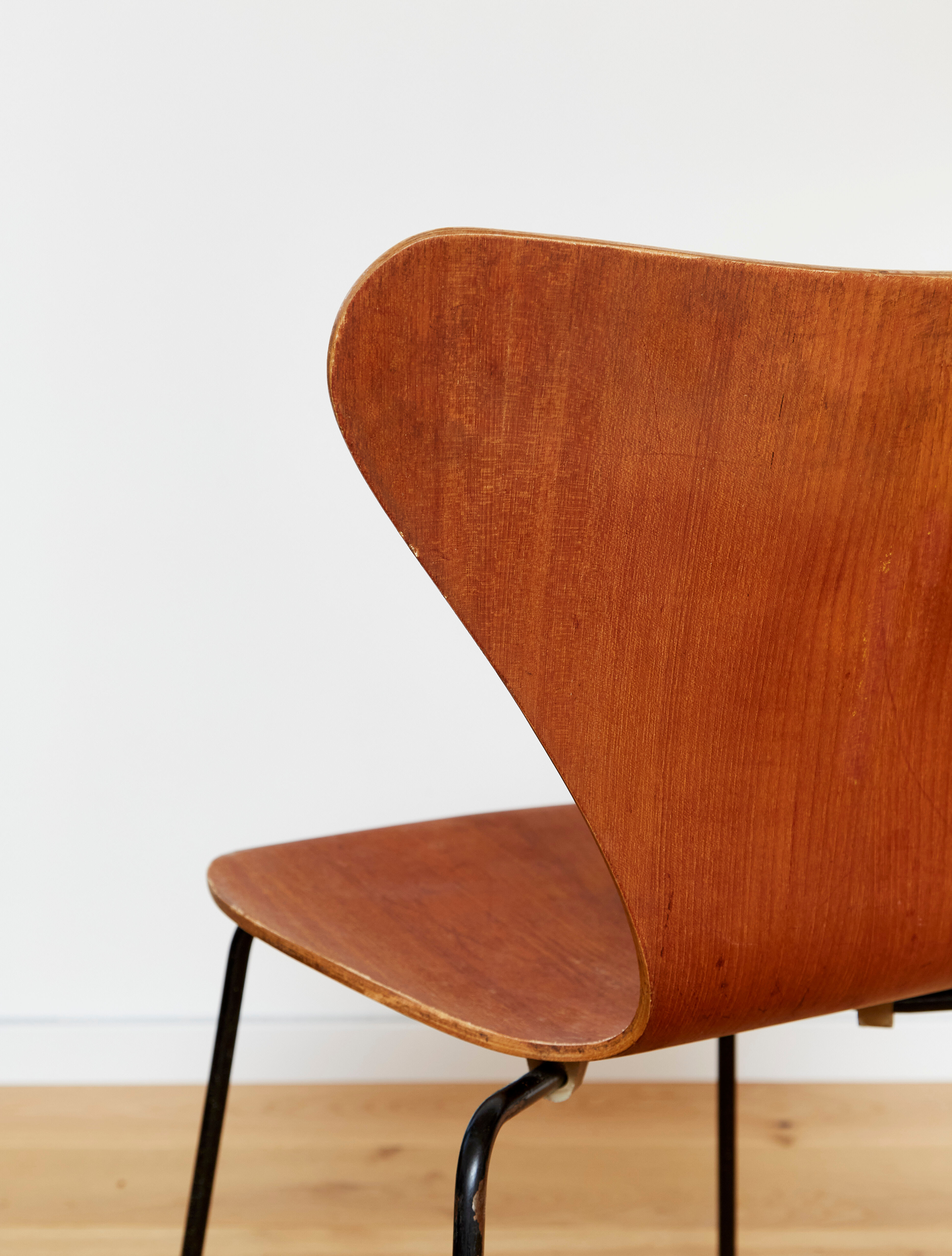 Chaise Arne Jacobsen 3107 en teck pour Fritz Hansen