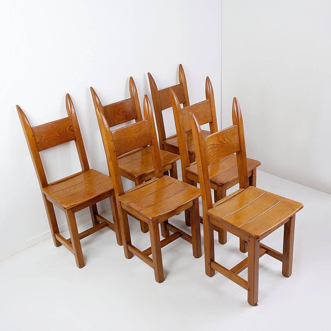 Ensemble de 6 chaises en chêne brutalistes - années 1970
