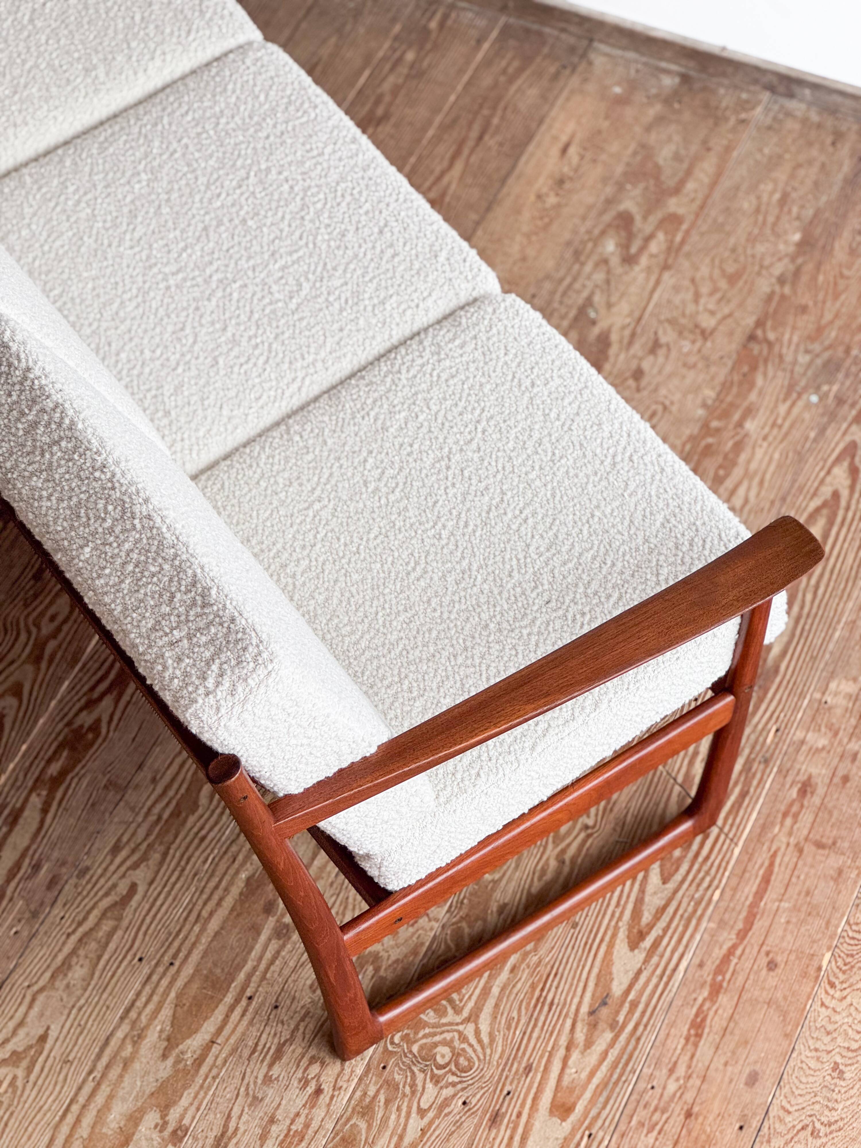 Canapé FD130/3 by Hvidt Mølgaard, Mid Century sofa in teak, Denmark