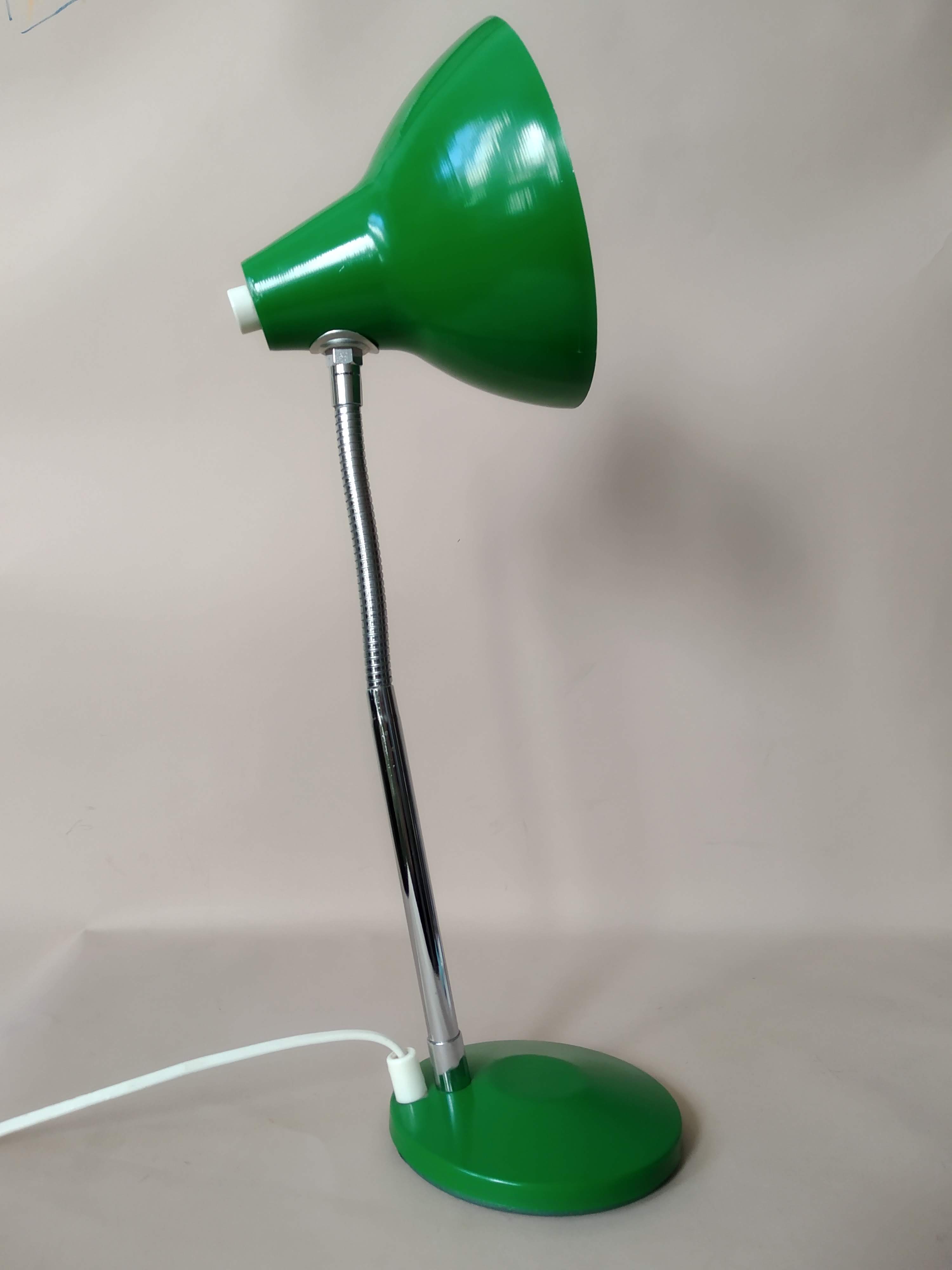 Vintage flexible desk lamp