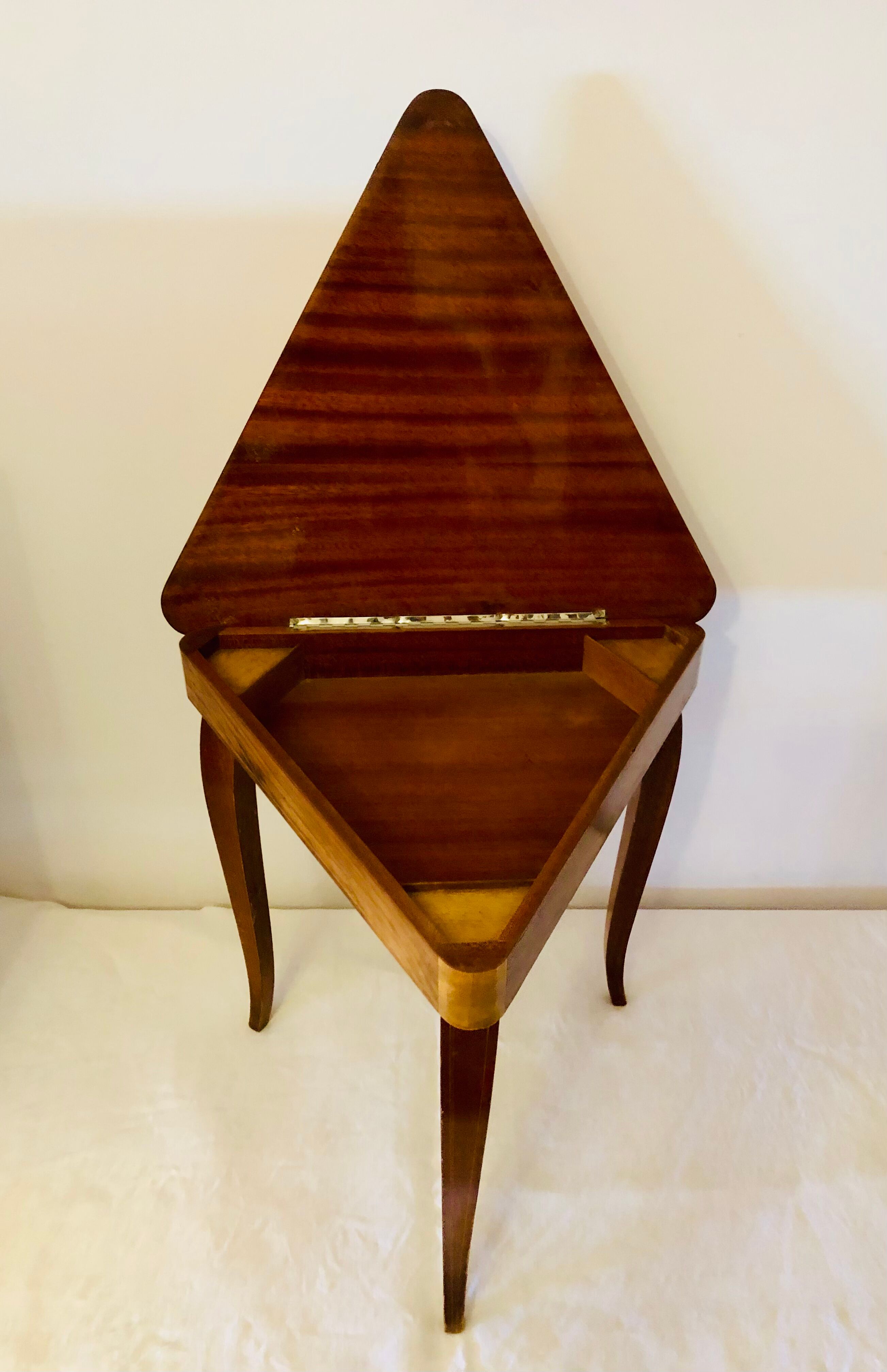Side table in precious wood marquetry Italy 1950