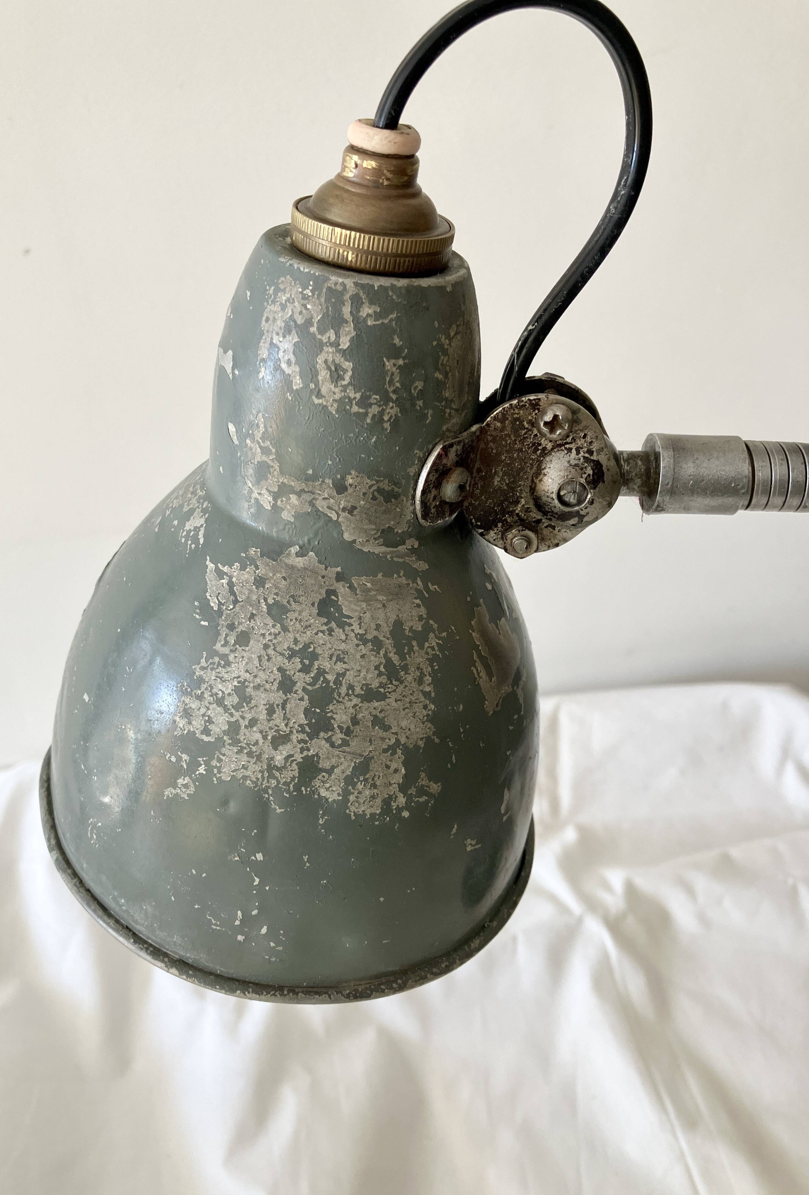 Lampe d'atelier flexible
