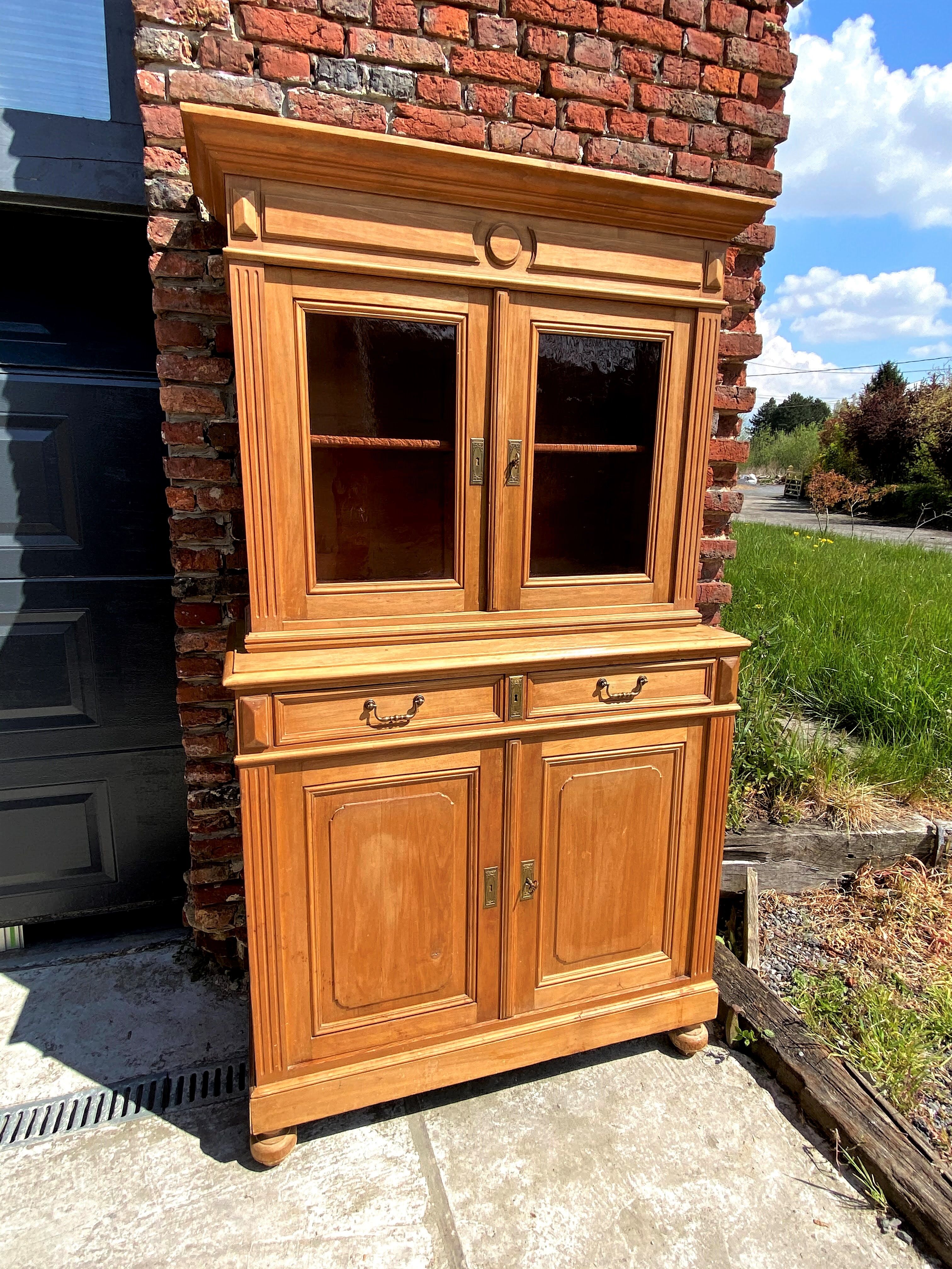 Two-body buffet croat