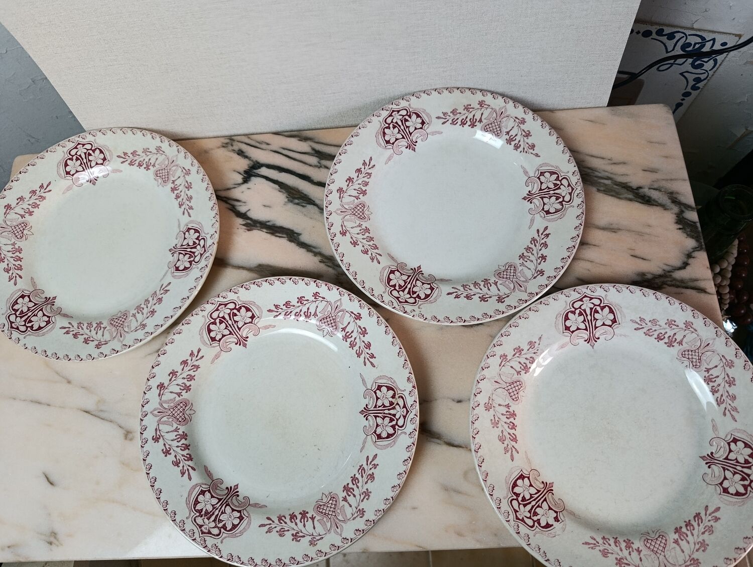 Flat plates Lunéville model Sébastopol With Lions of Faience