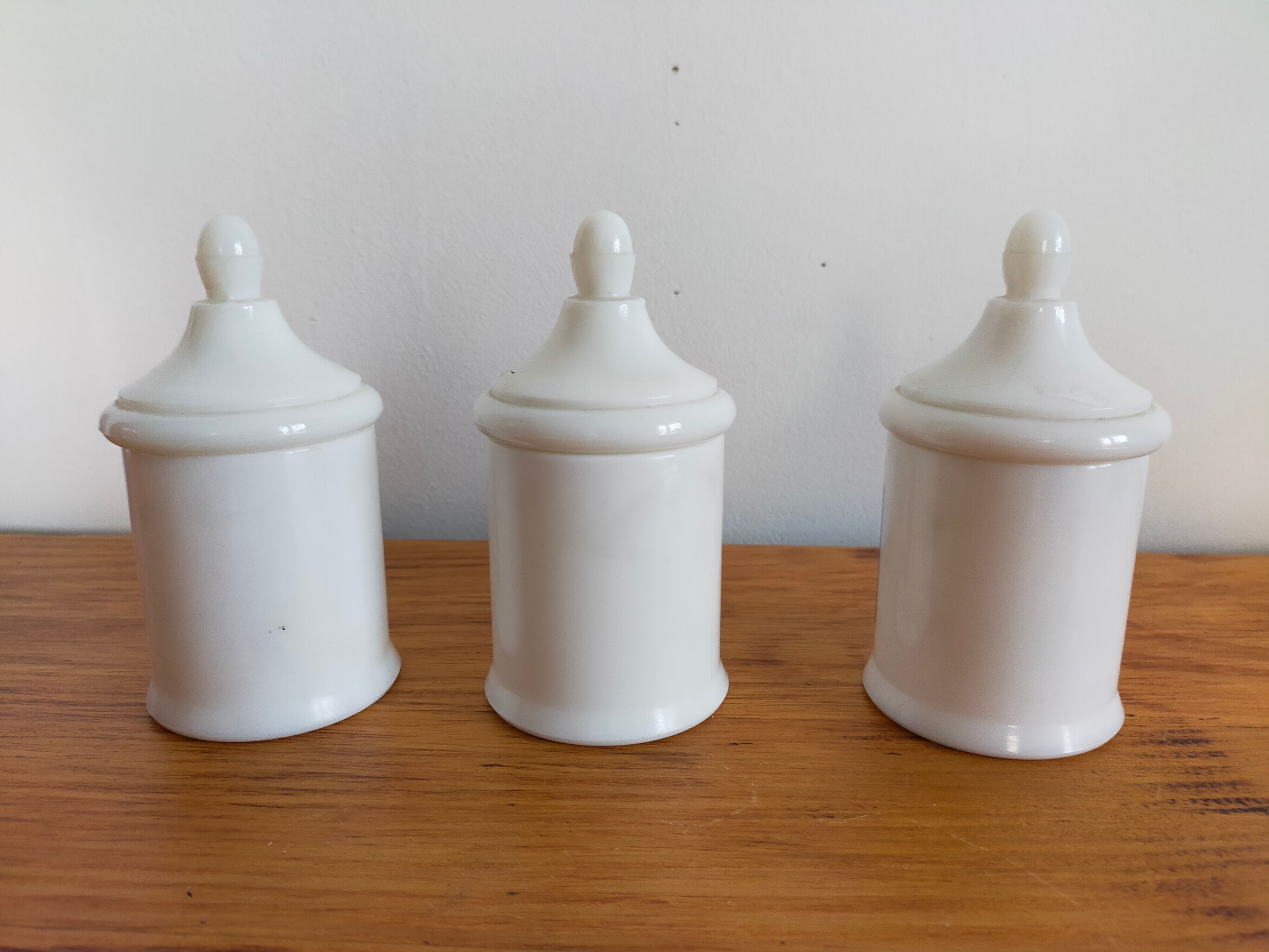 Set of 3 vintage pharmacy jars in apothecary opaline