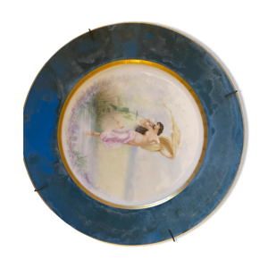 assiette en porcelaine