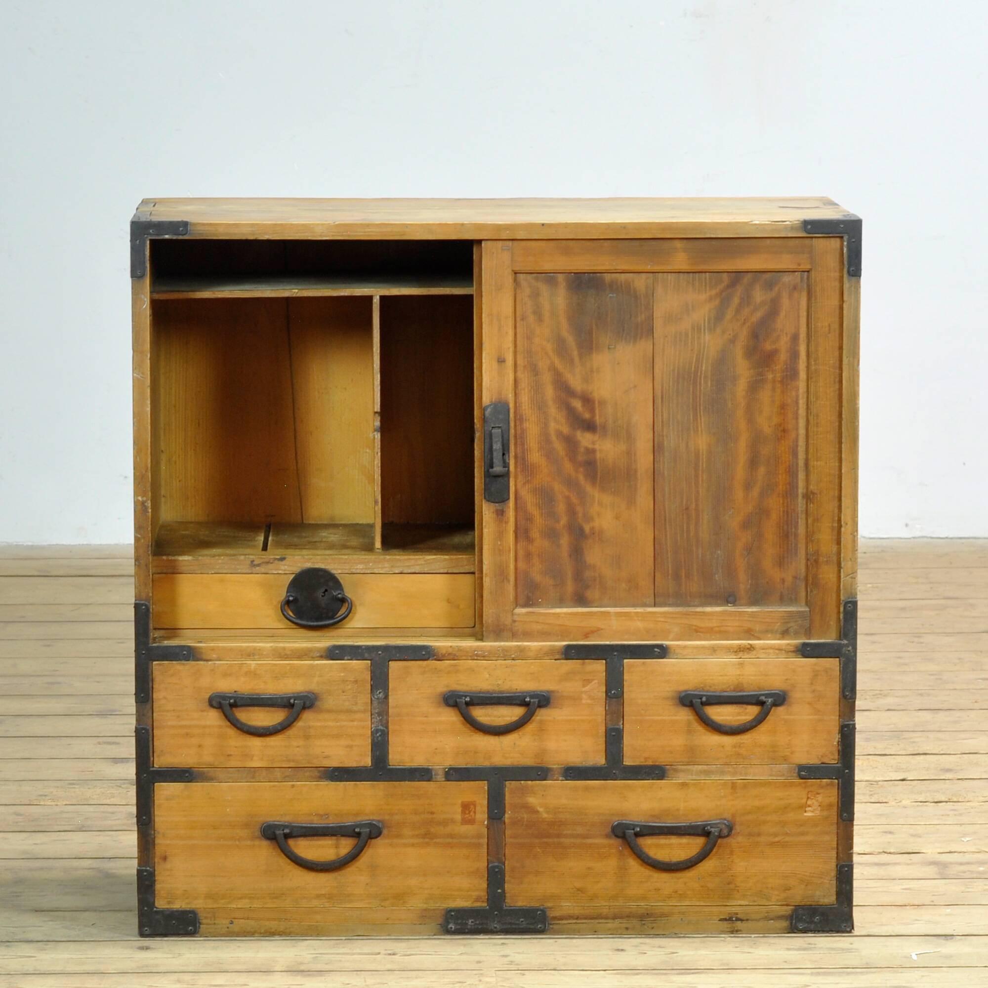 Japanese Tansu chest of drawers, circa 1900
