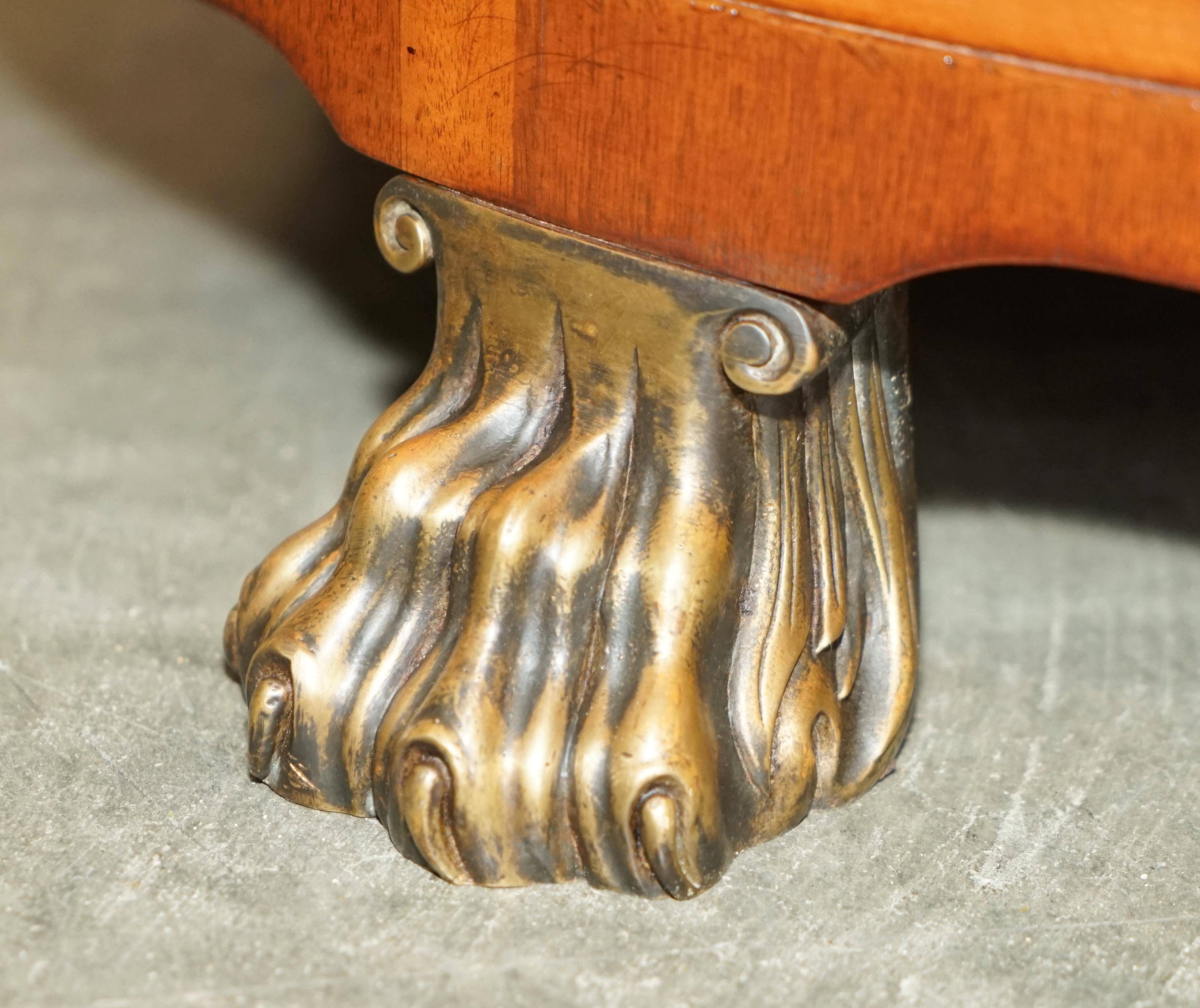 Table bibliothèque tournante Arthur Brett en satin, noyer et palissandre - style Regency