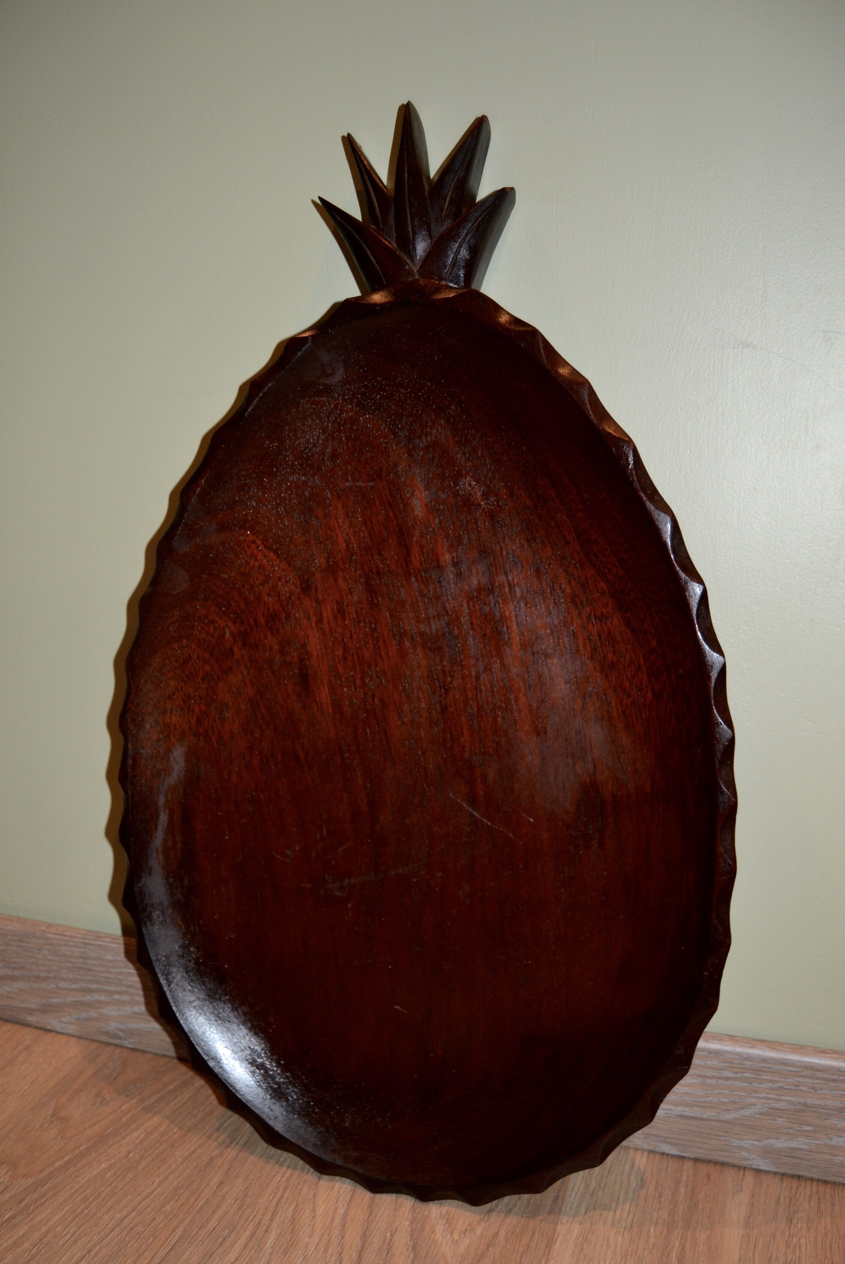Wooden pineapple shape