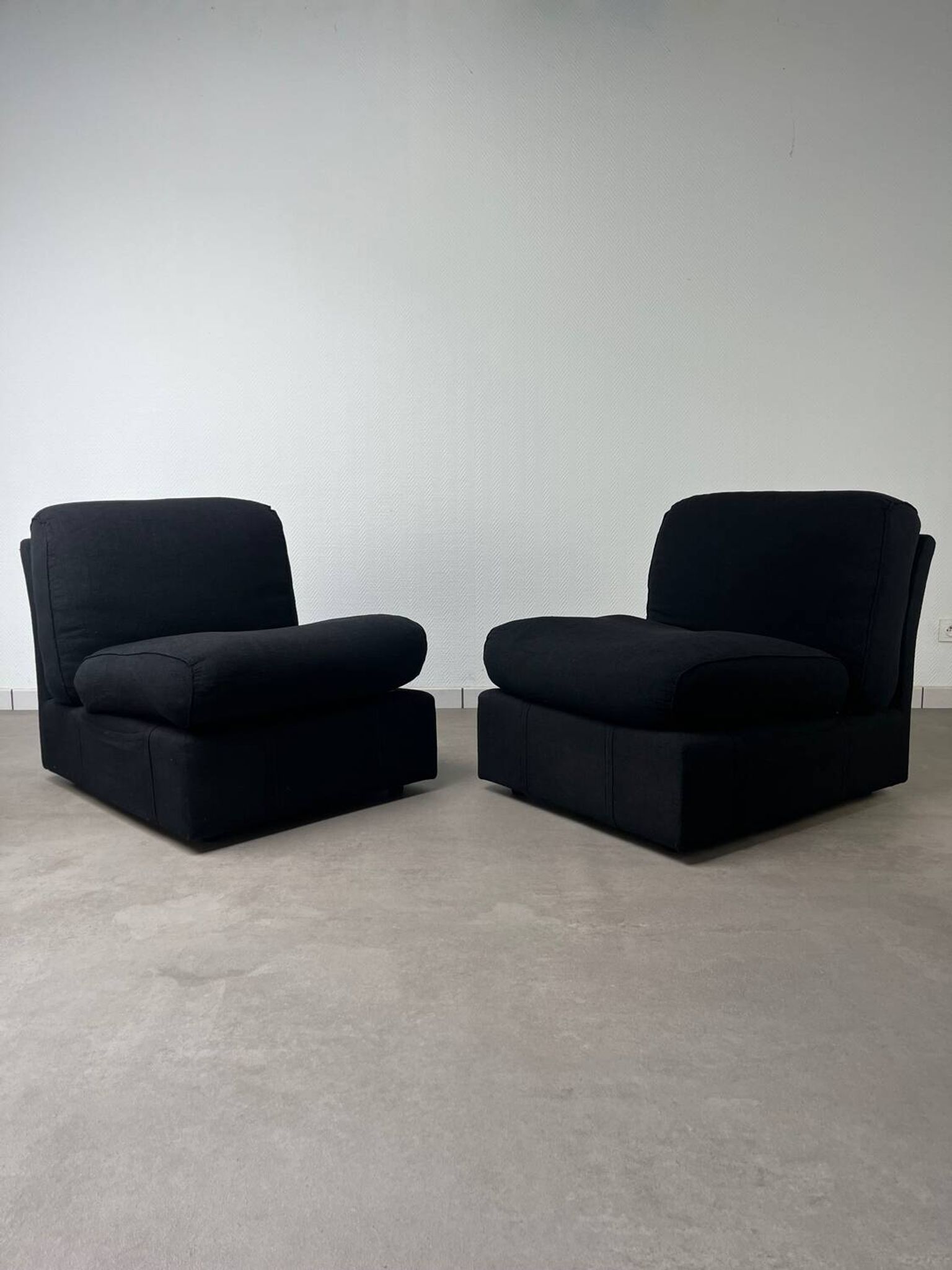 2 Ligne Roset armchairs from the 1970s.
