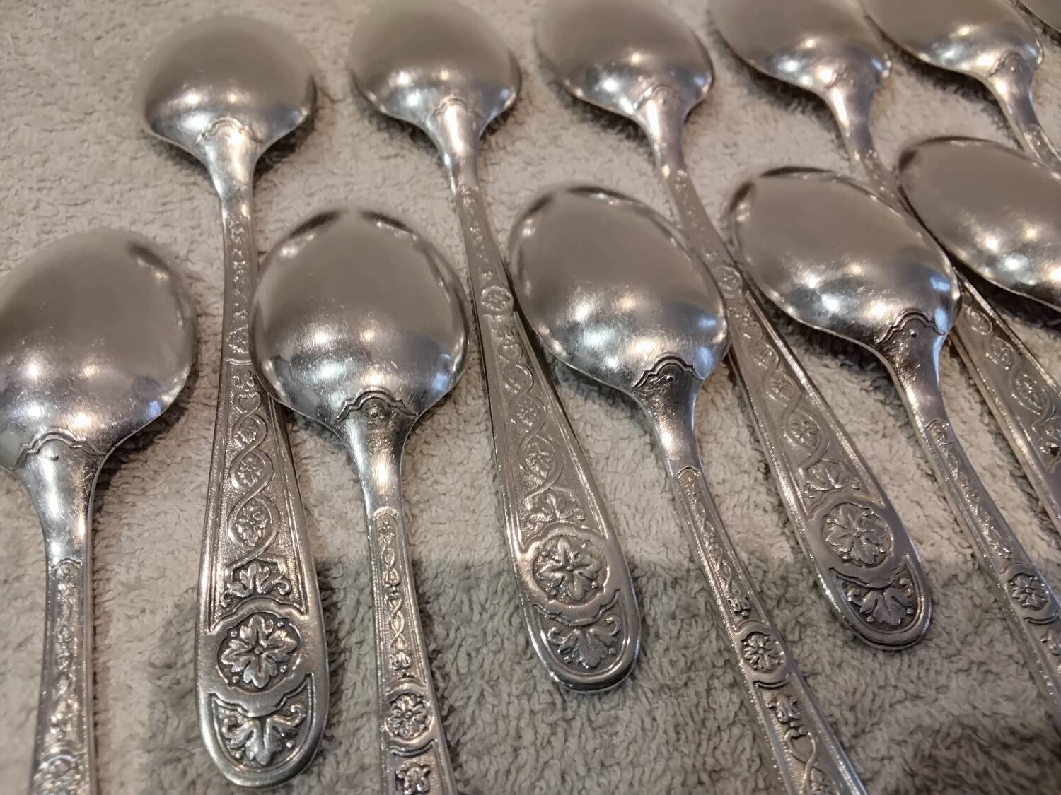 12 cuillères à café métal argenté orfèvre Christofle Villeroy