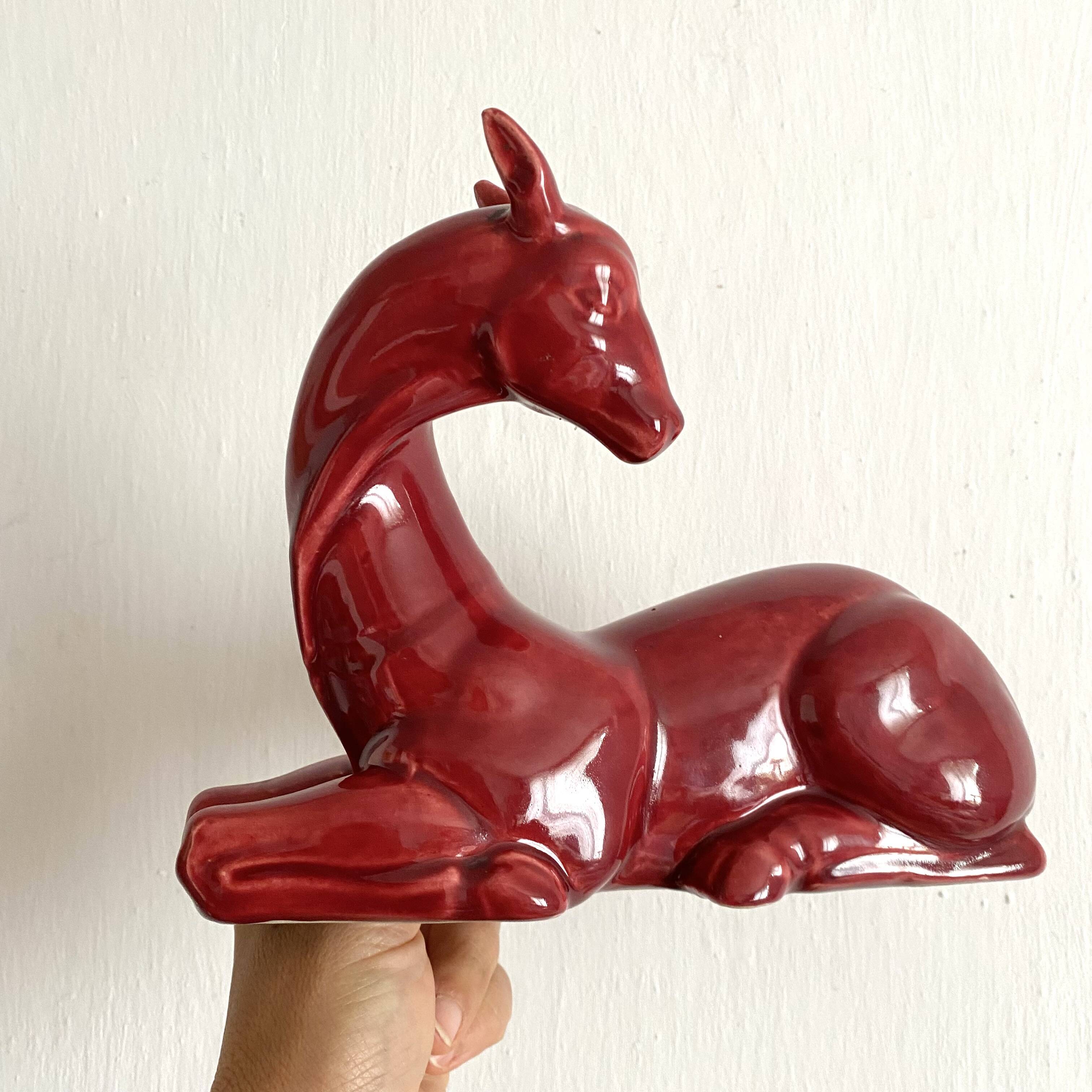 Biche art déco en céramique