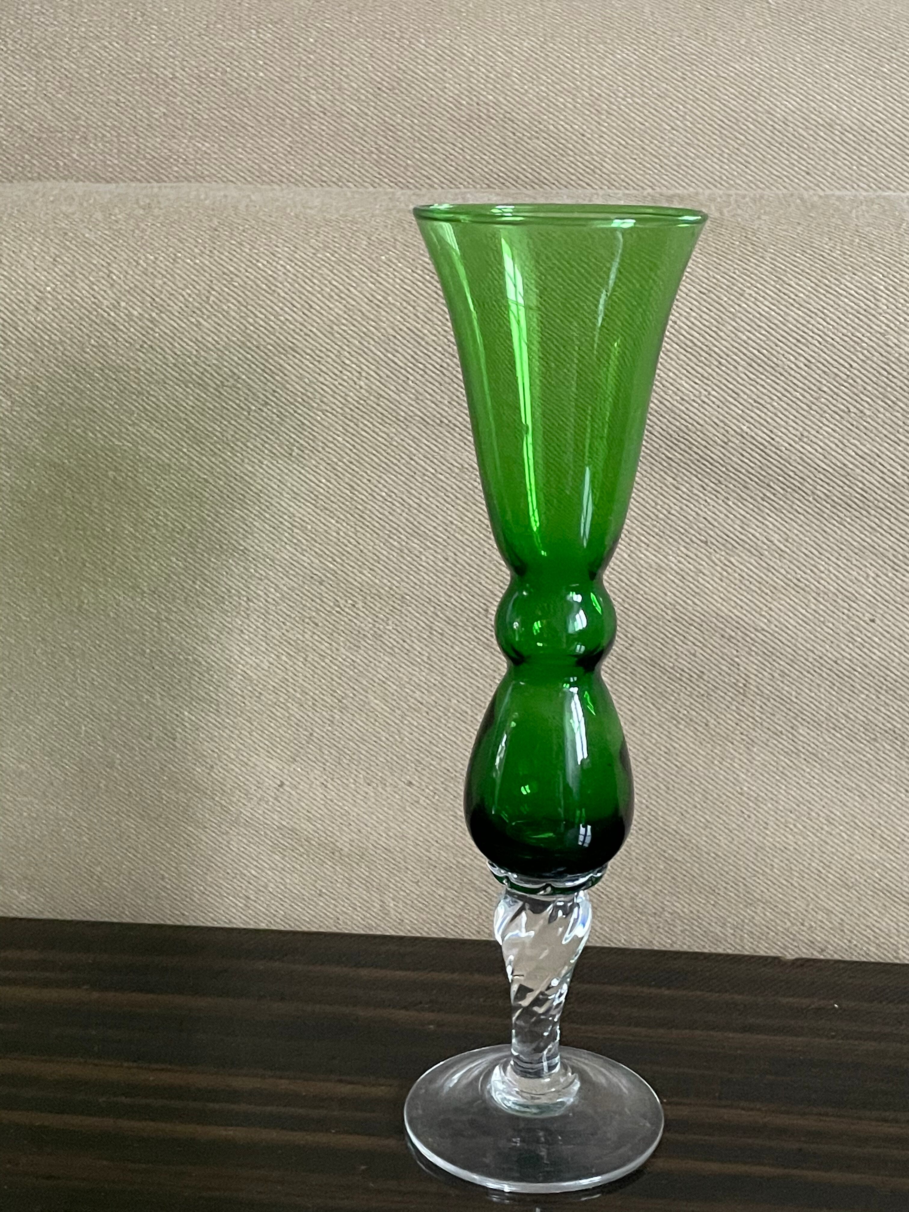 Green soliflore vase in vintage glass