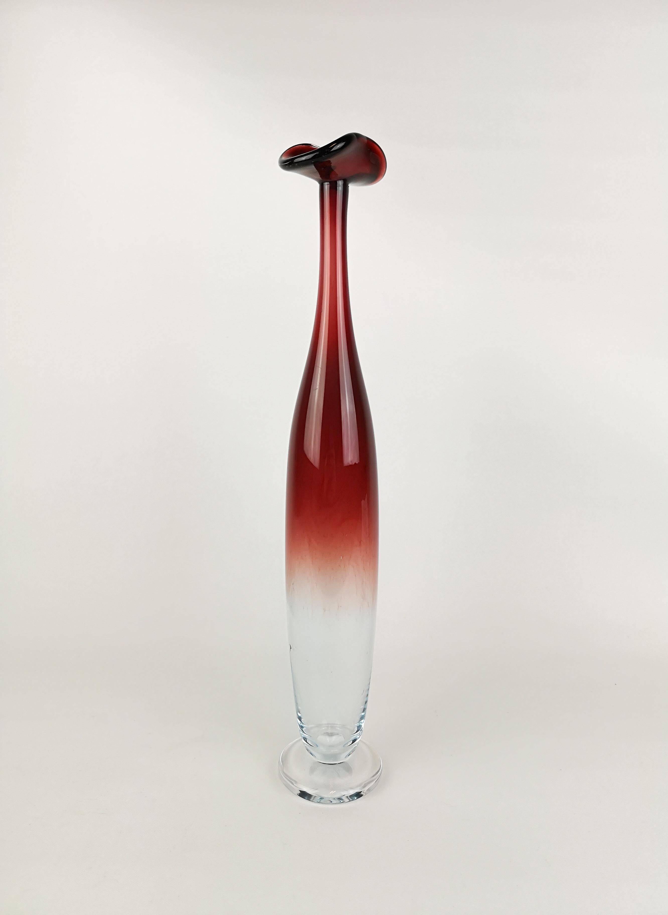 Midcentury display vase by Nils Landberg, Orrefors, circa 1950.